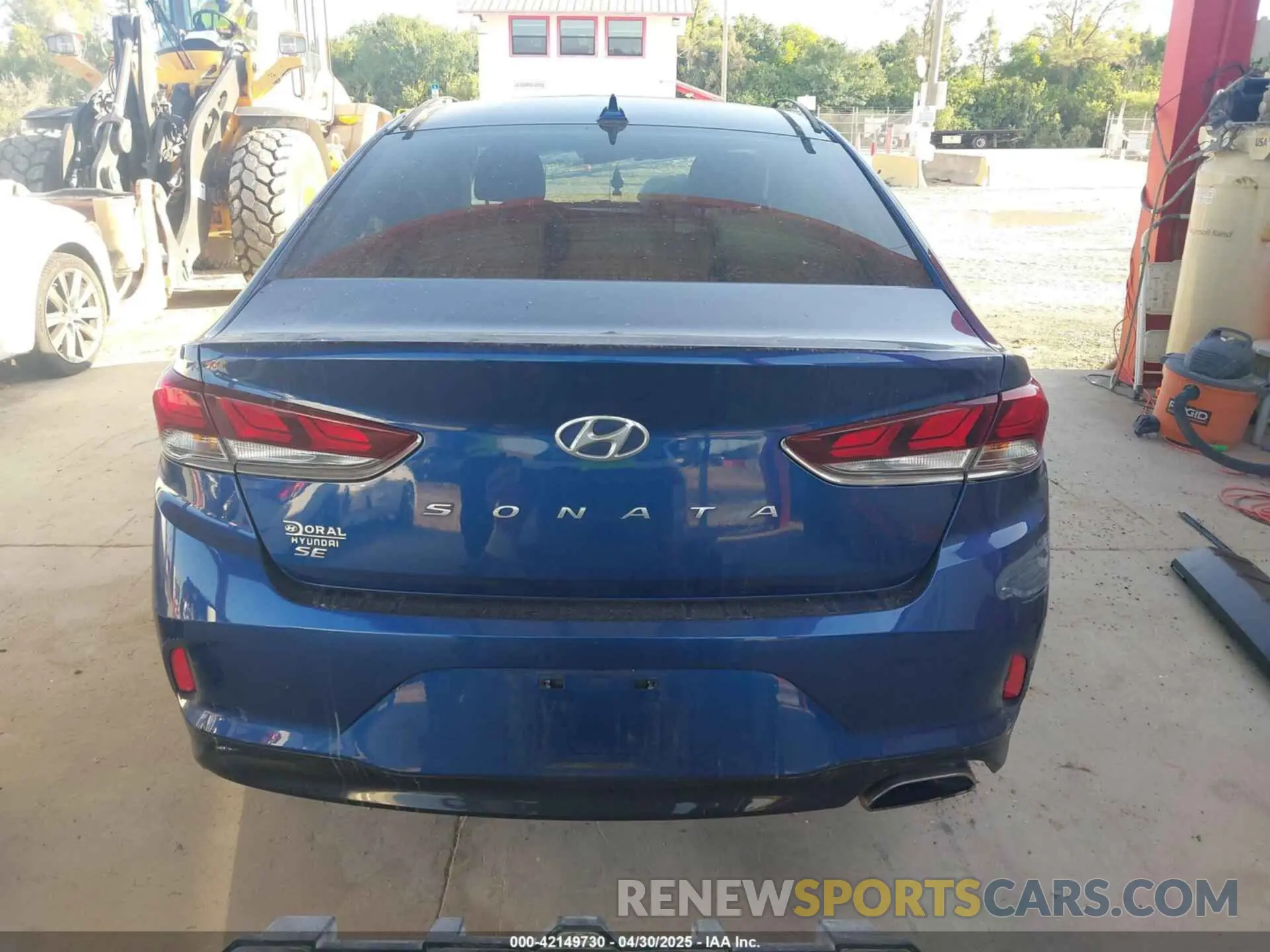 15 Photograph of a damaged car 5NPE24AF2KH780972 HYUNDAI SONATA 2019