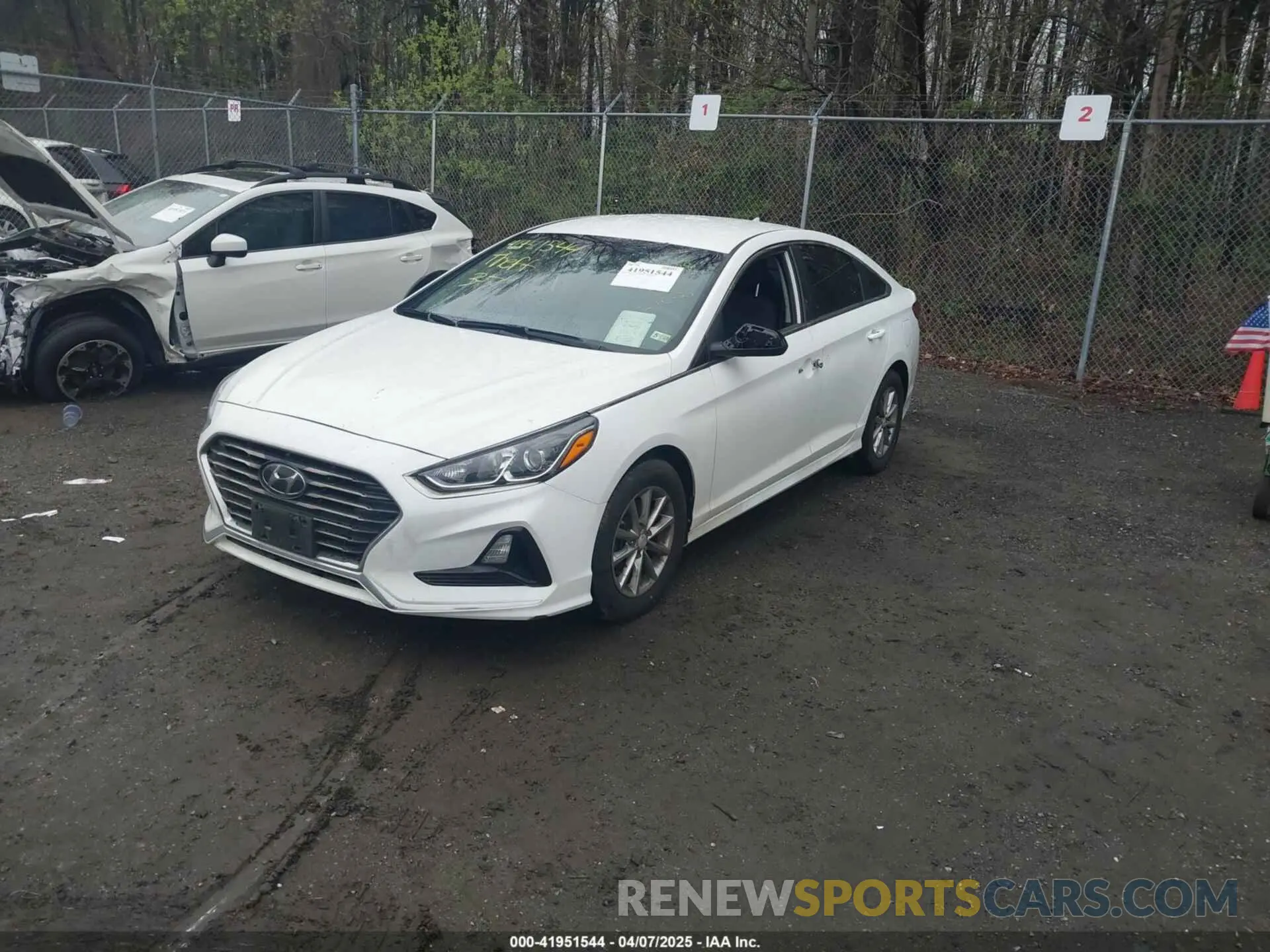 2 Photograph of a damaged car 5NPE24AF2KH788733 HYUNDAI SONATA 2019