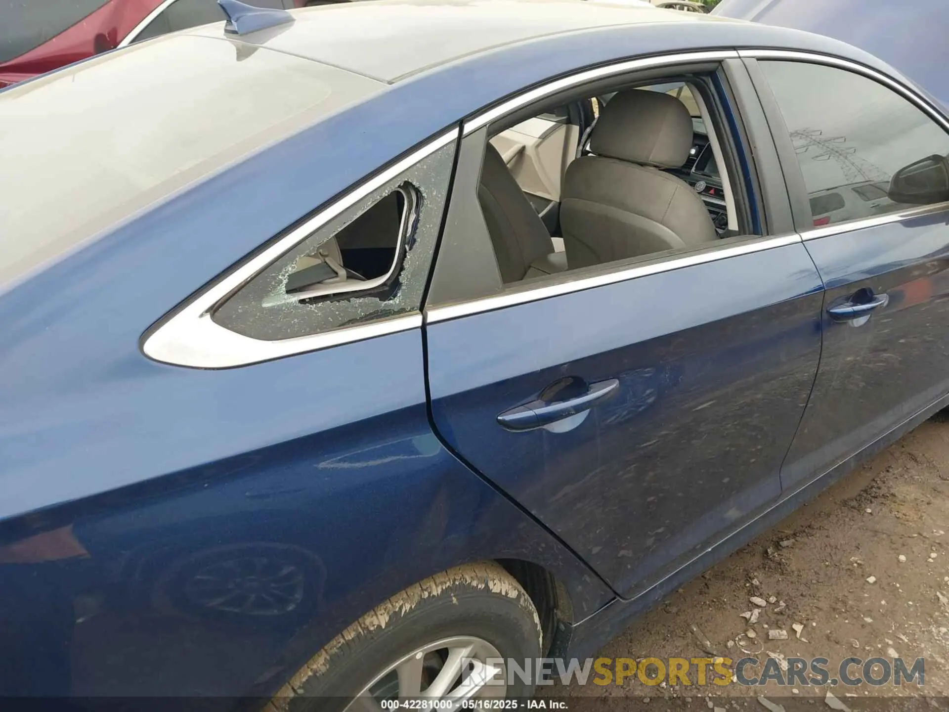 20 Photograph of a damaged car 5NPE24AF2KH789977 HYUNDAI SONATA 2019