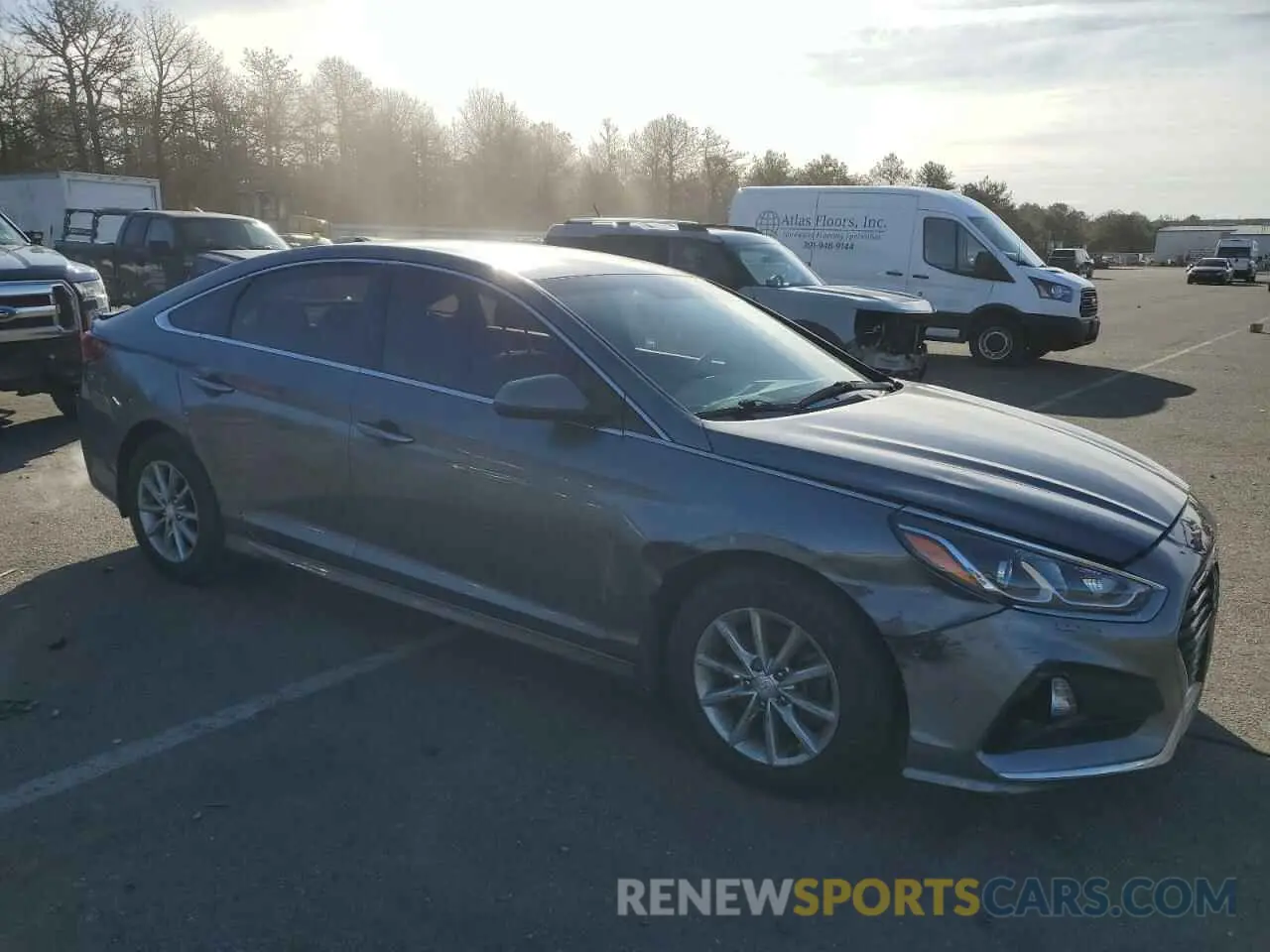 4 Photograph of a damaged car 5NPE24AF2KH803280 HYUNDAI SONATA 2019