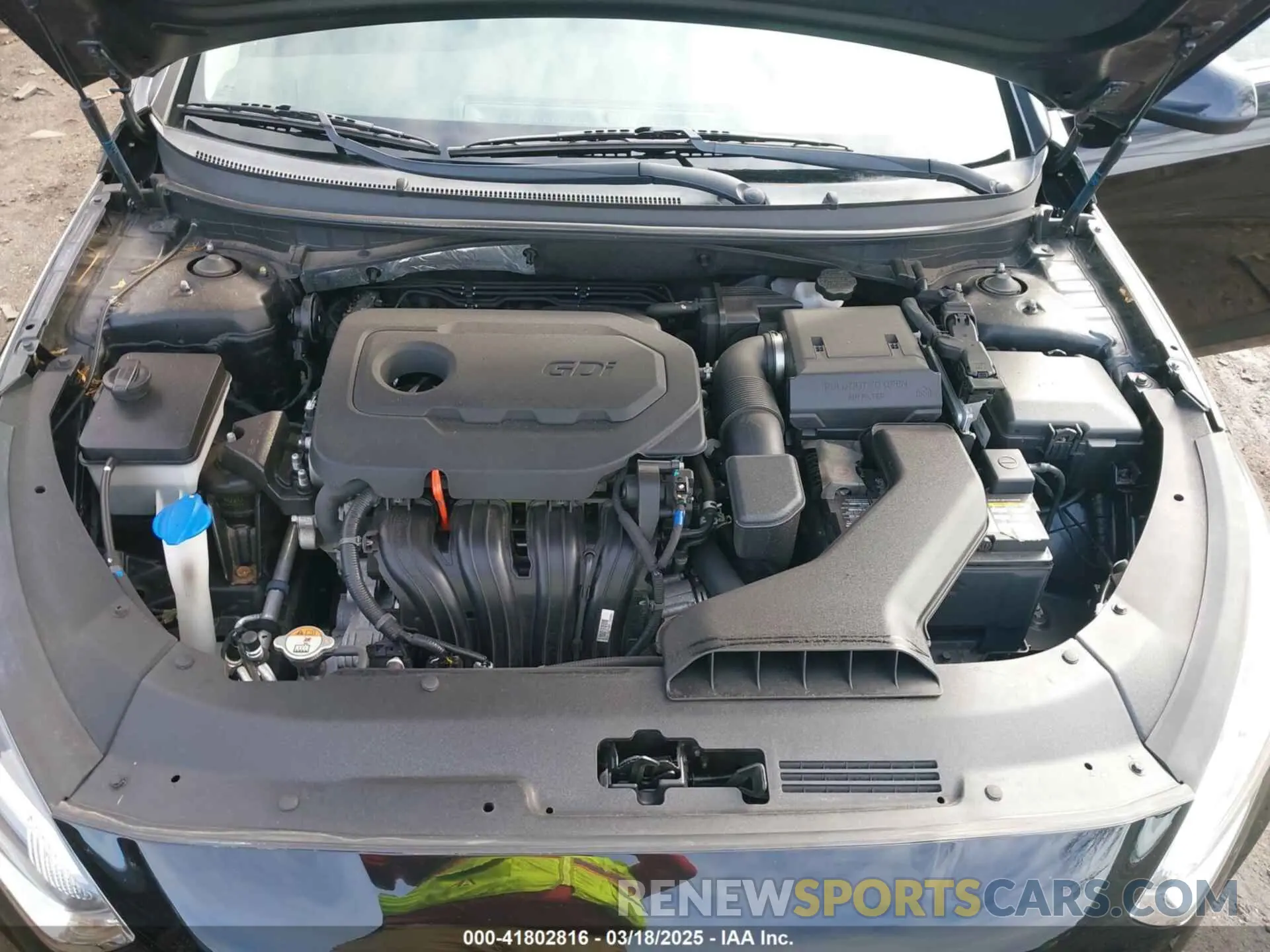 10 Photograph of a damaged car 5NPE24AF3KH729982 HYUNDAI SONATA 2019