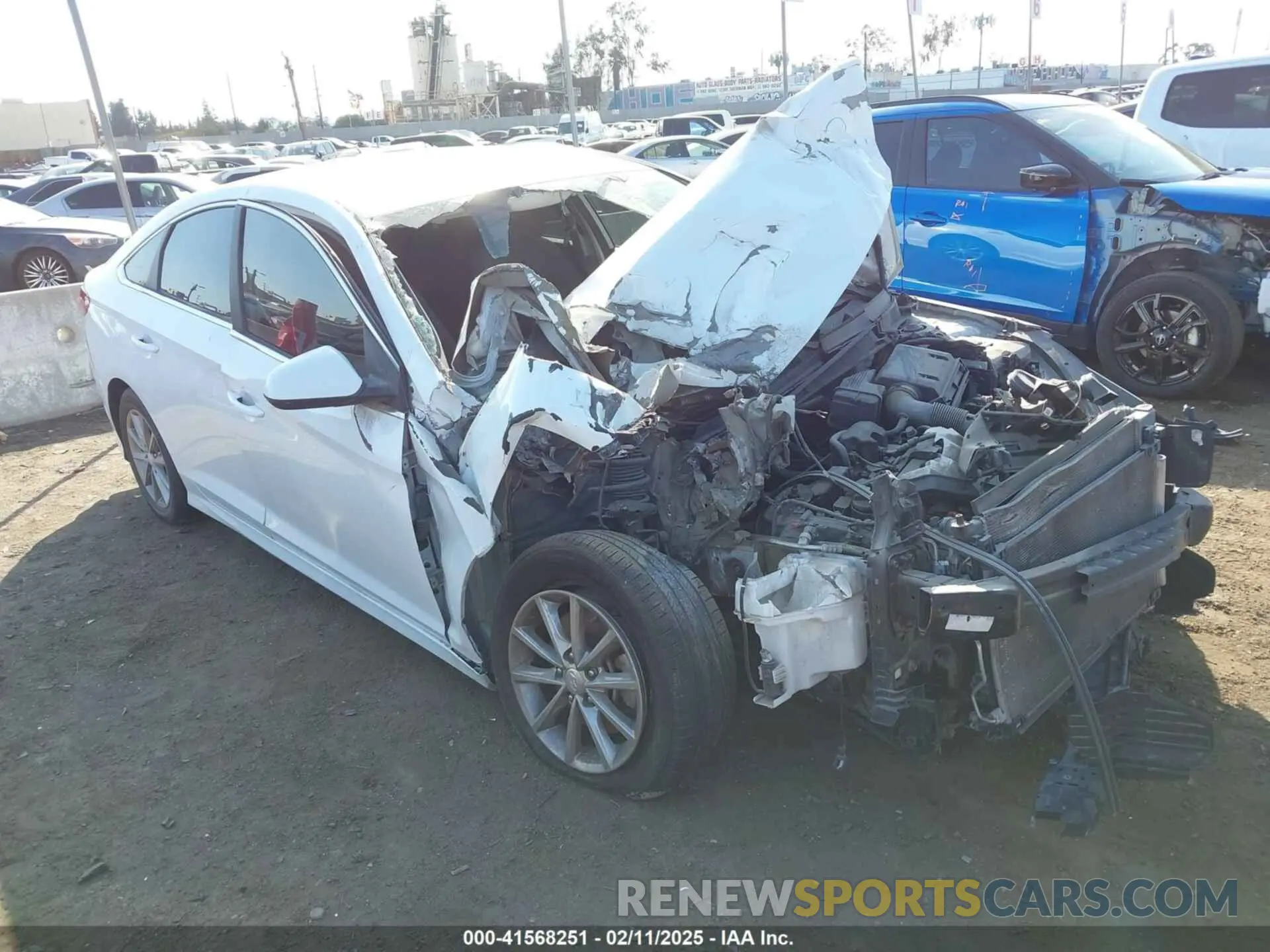 1 Photograph of a damaged car 5NPE24AF3KH738066 HYUNDAI SONATA 2019