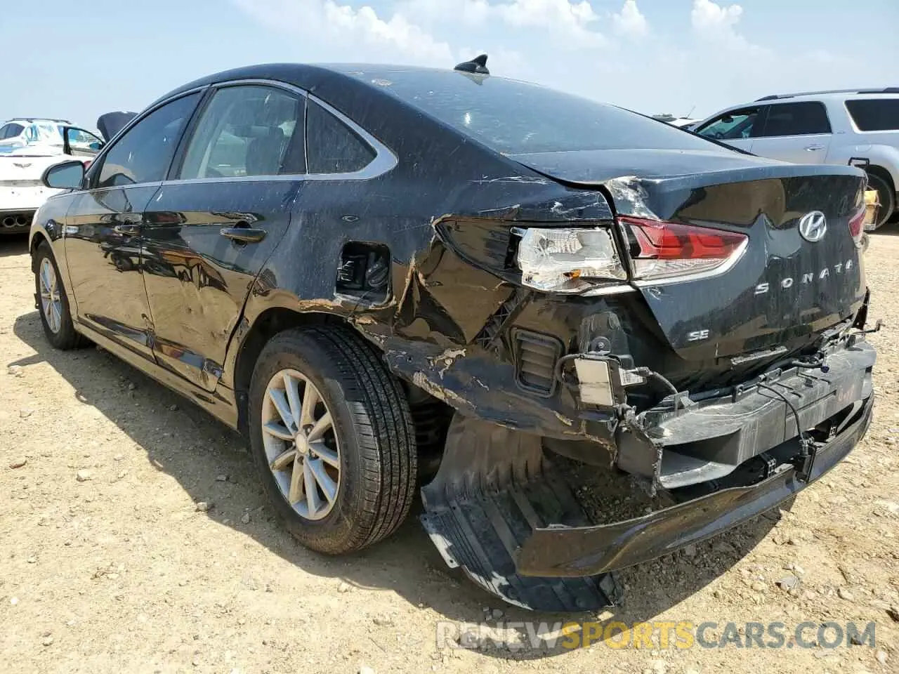 2 Photograph of a damaged car 5NPE24AF3KH741484 HYUNDAI SONATA 2019