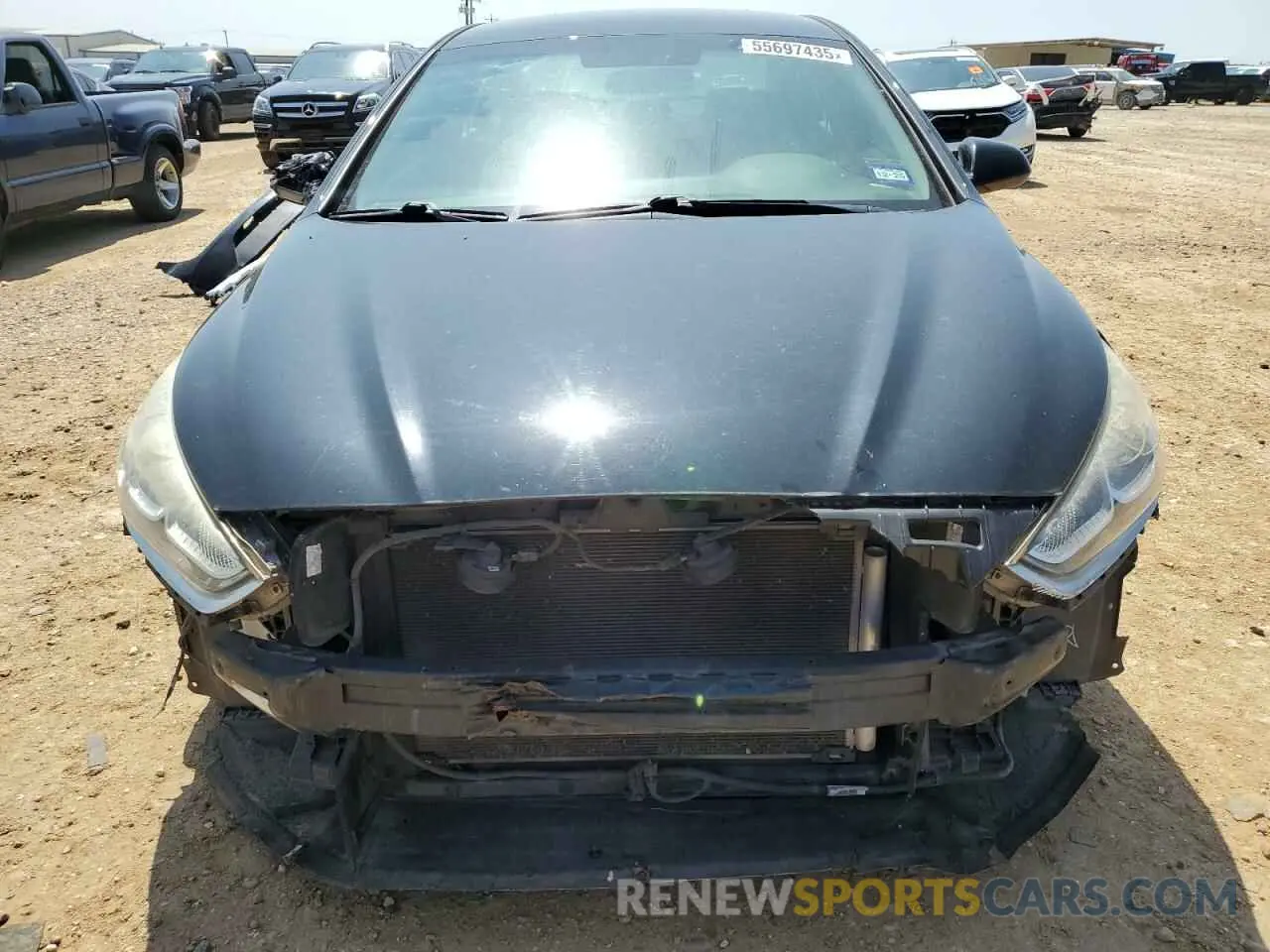 5 Photograph of a damaged car 5NPE24AF3KH741484 HYUNDAI SONATA 2019