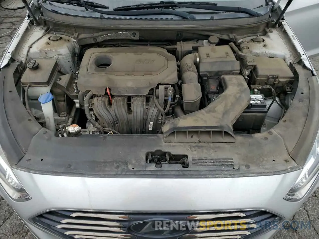 11 Photograph of a damaged car 5NPE24AF3KH752663 HYUNDAI SONATA 2019