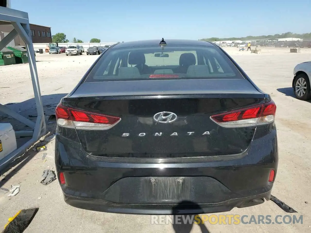 6 Photograph of a damaged car 5NPE24AF3KH755546 HYUNDAI SONATA 2019