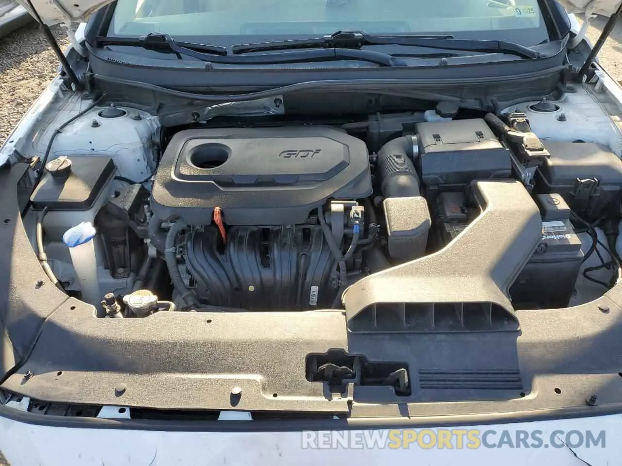 11 Photograph of a damaged car 5NPE24AF3KH761525 HYUNDAI SONATA 2019