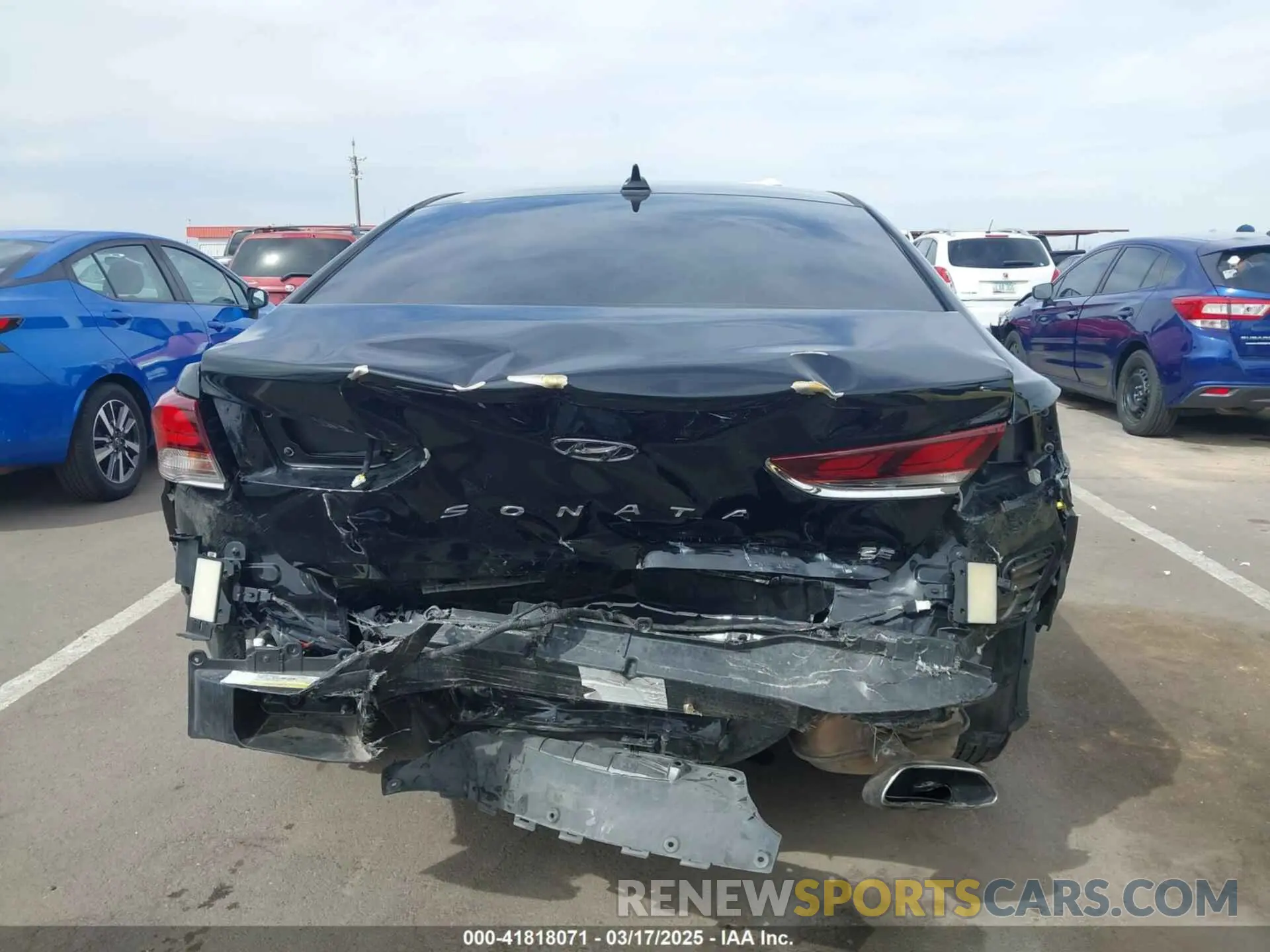 6 Photograph of a damaged car 5NPE24AF3KH765235 HYUNDAI SONATA 2019