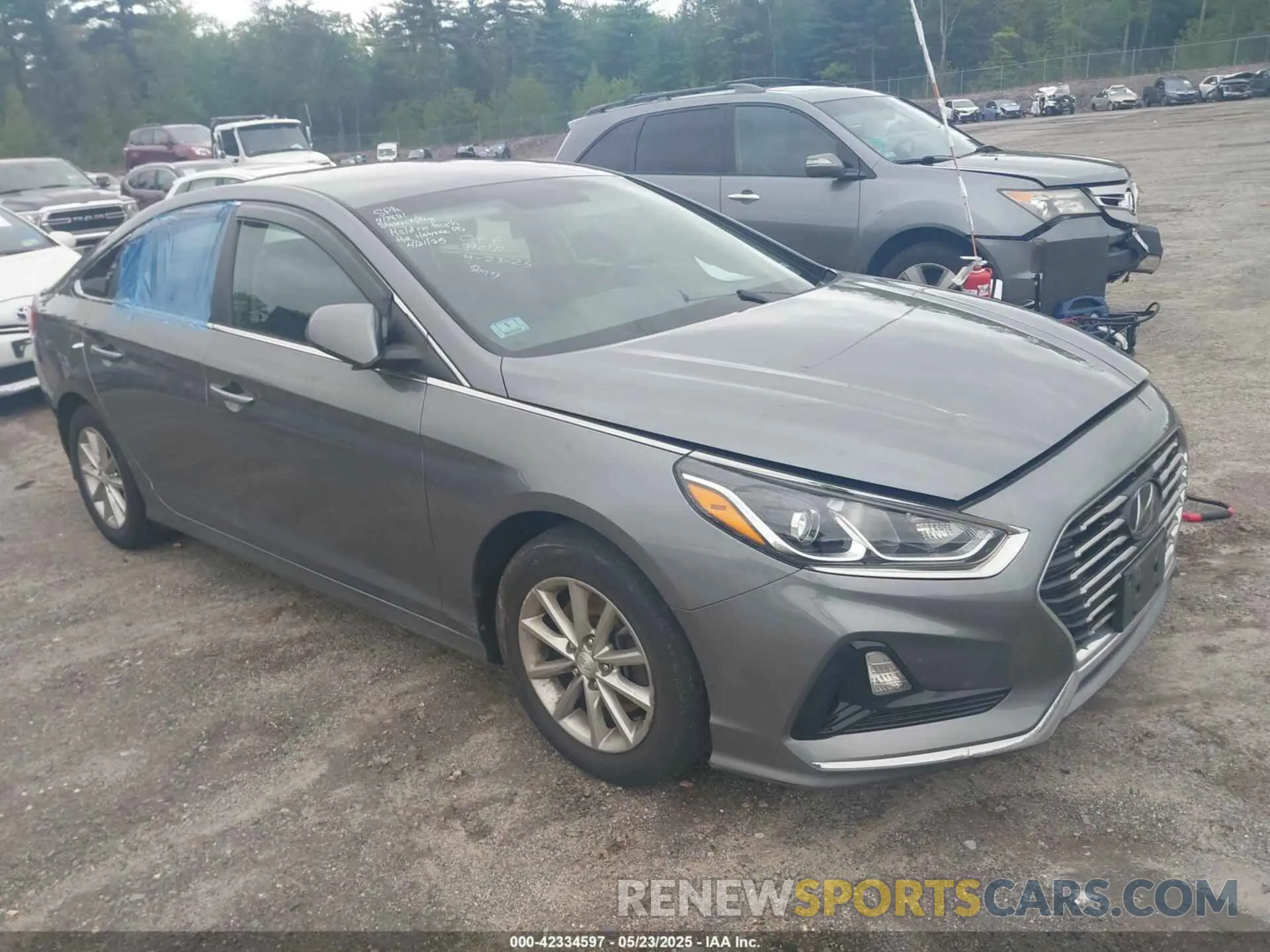 1 Photograph of a damaged car 5NPE24AF3KH778275 HYUNDAI SONATA 2019