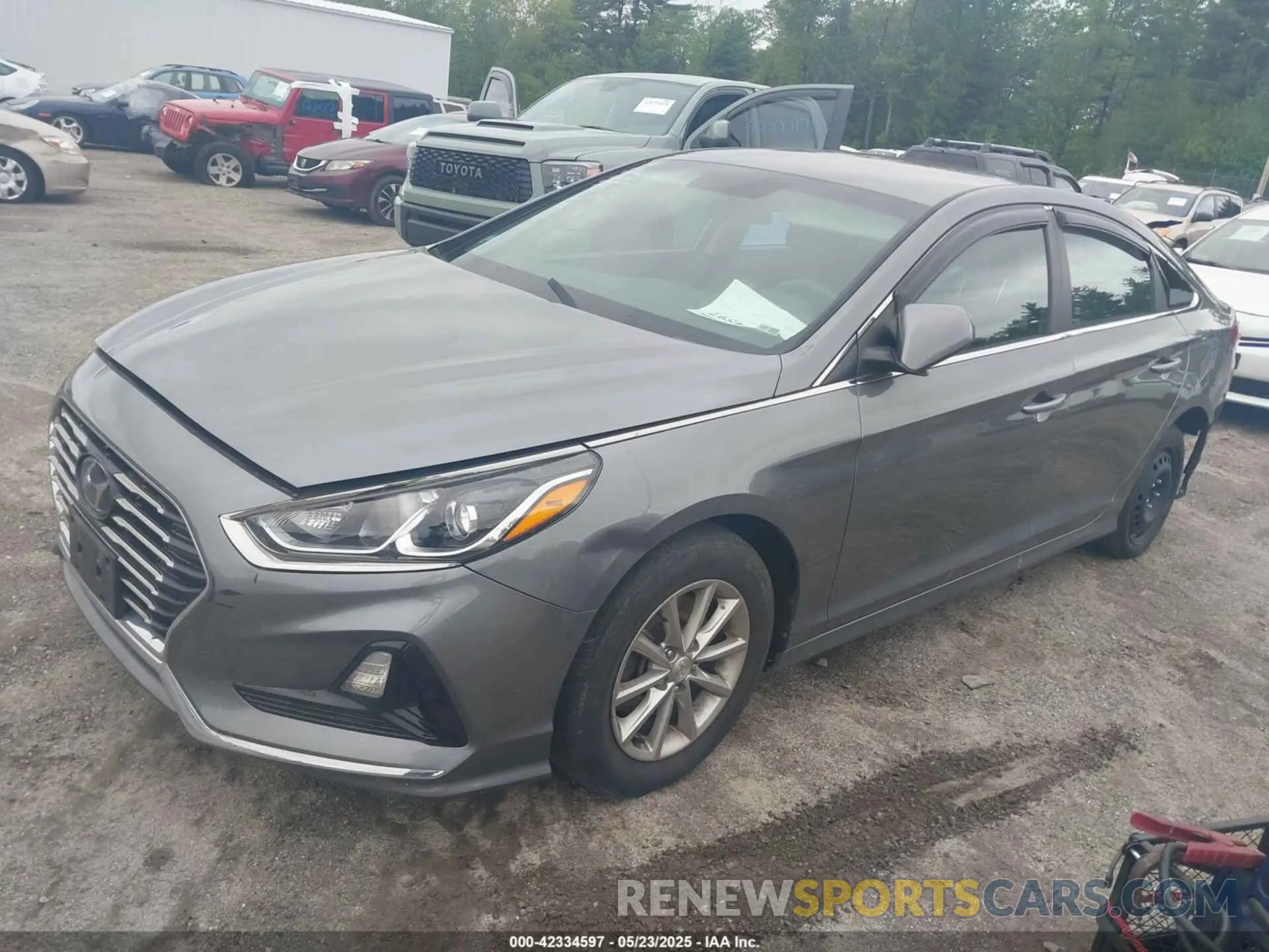 2 Photograph of a damaged car 5NPE24AF3KH778275 HYUNDAI SONATA 2019