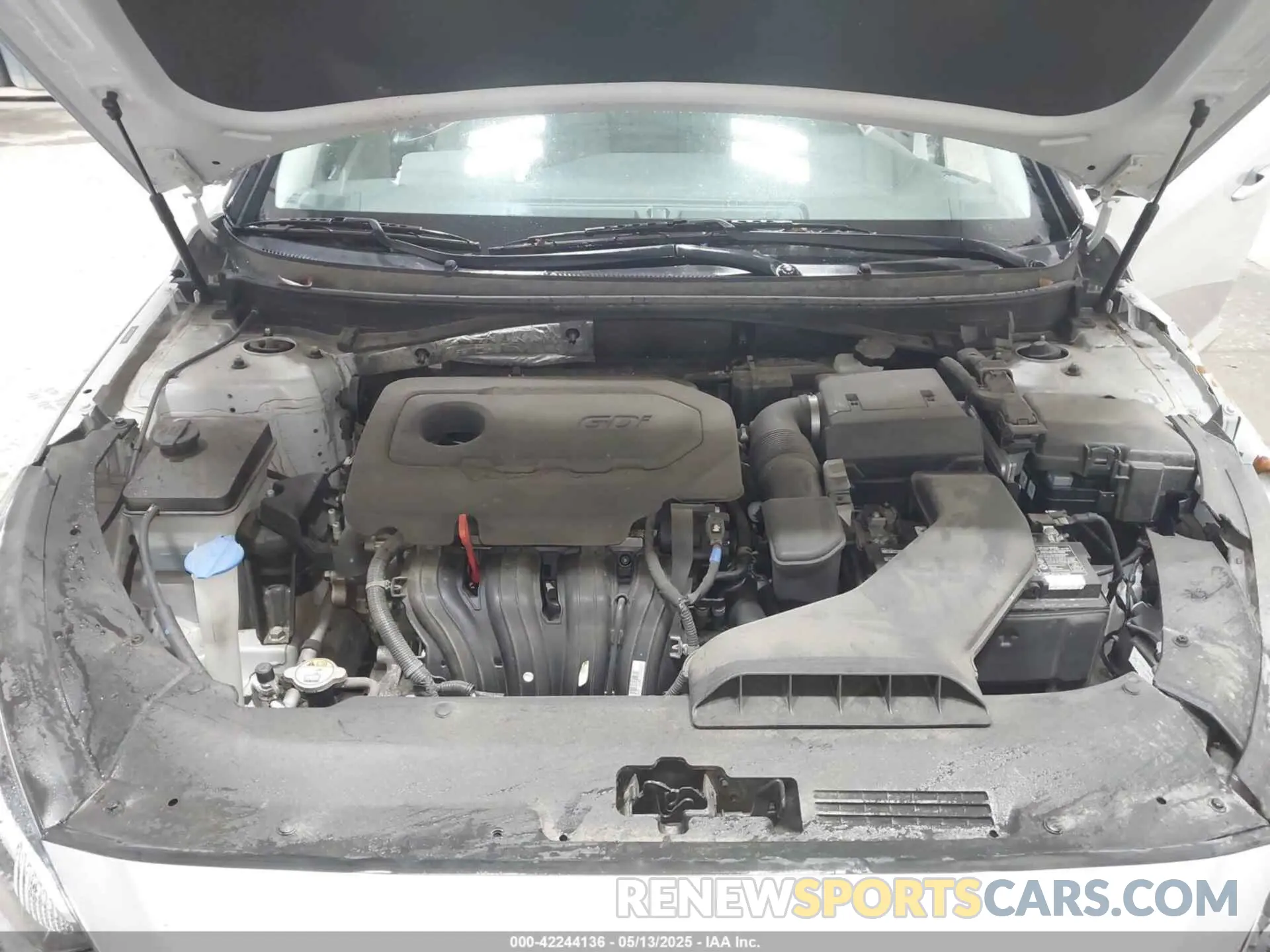 10 Photograph of a damaged car 5NPE24AF3KH787686 HYUNDAI SONATA 2019