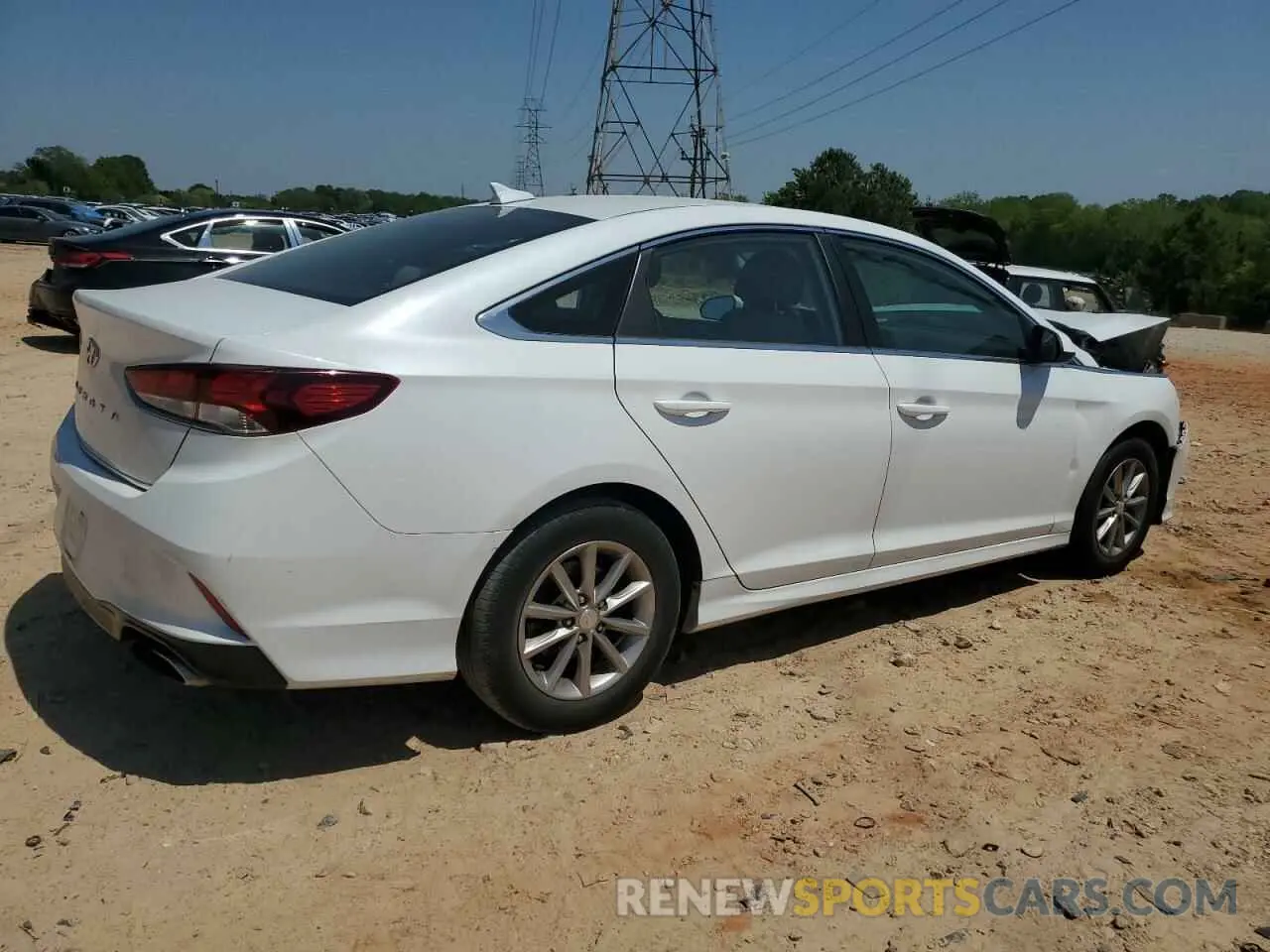 3 Photograph of a damaged car 5NPE24AF3KH789776 HYUNDAI SONATA 2019