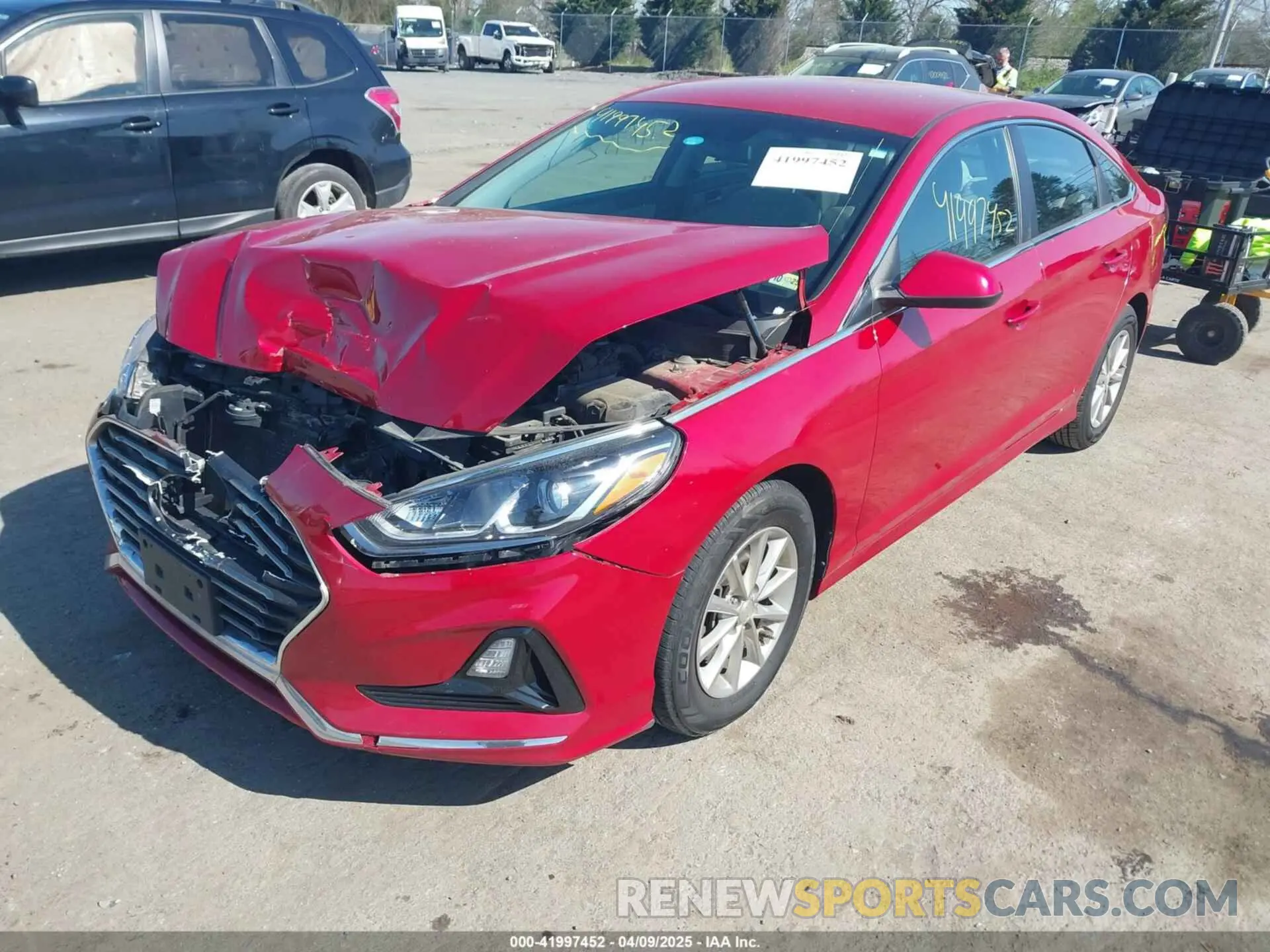 2 Photograph of a damaged car 5NPE24AF3KH790250 HYUNDAI SONATA 2019