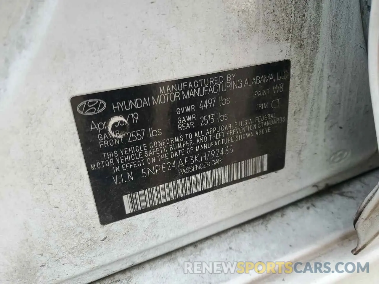 12 Photograph of a damaged car 5NPE24AF3KH792435 HYUNDAI SONATA 2019