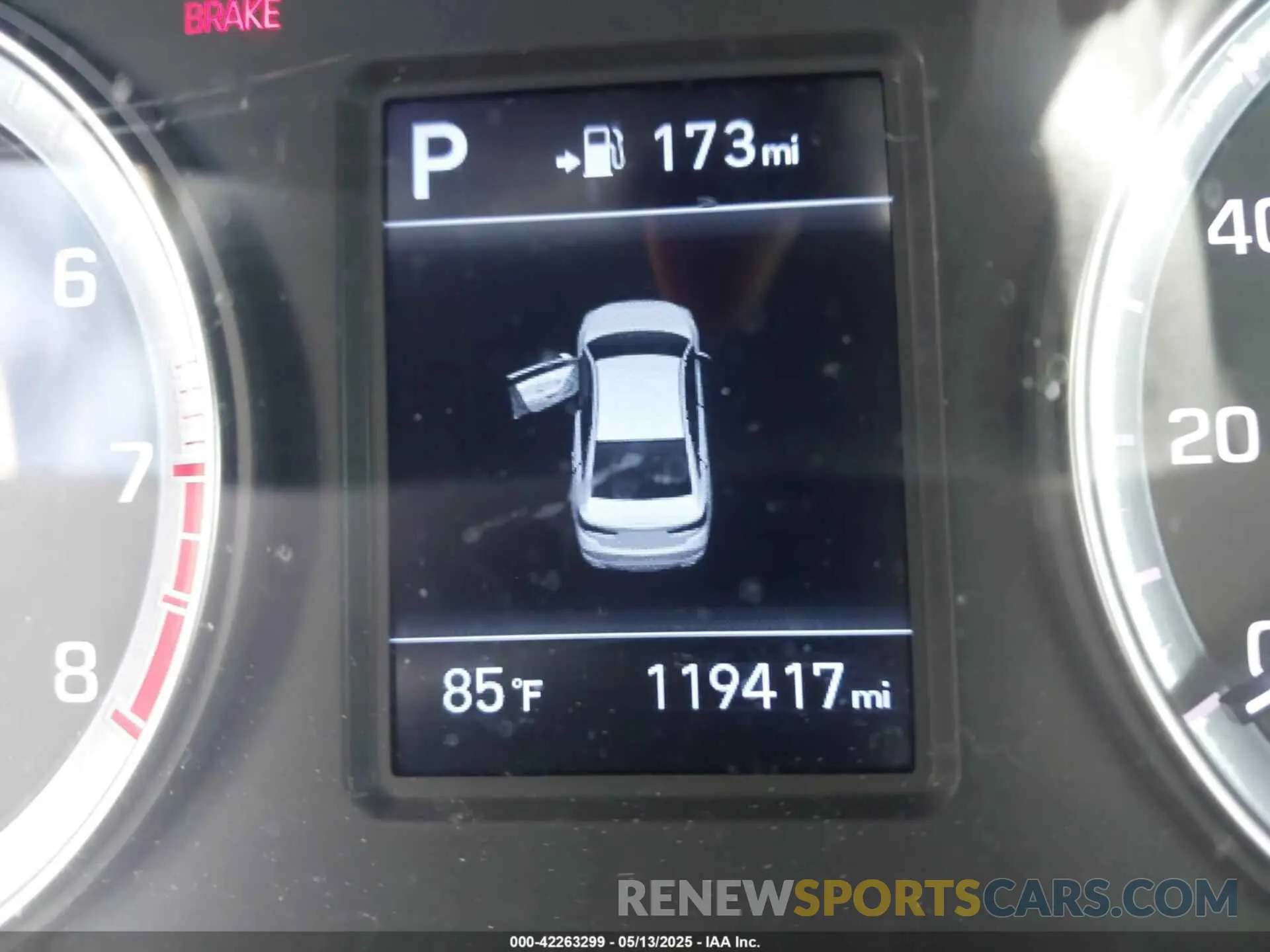 16 Photograph of a damaged car 5NPE24AF3KH803241 HYUNDAI SONATA 2019