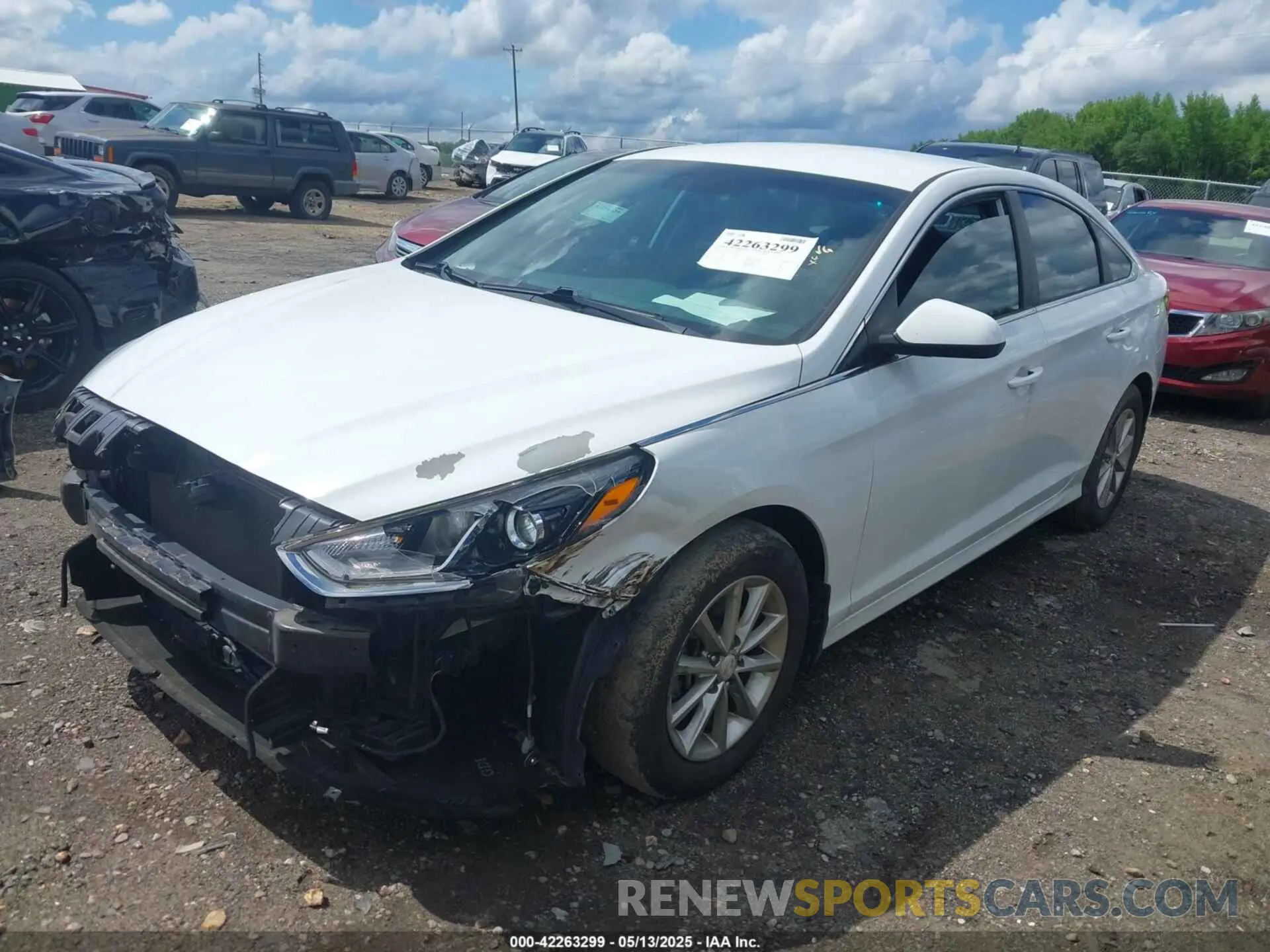 2 Photograph of a damaged car 5NPE24AF3KH803241 HYUNDAI SONATA 2019