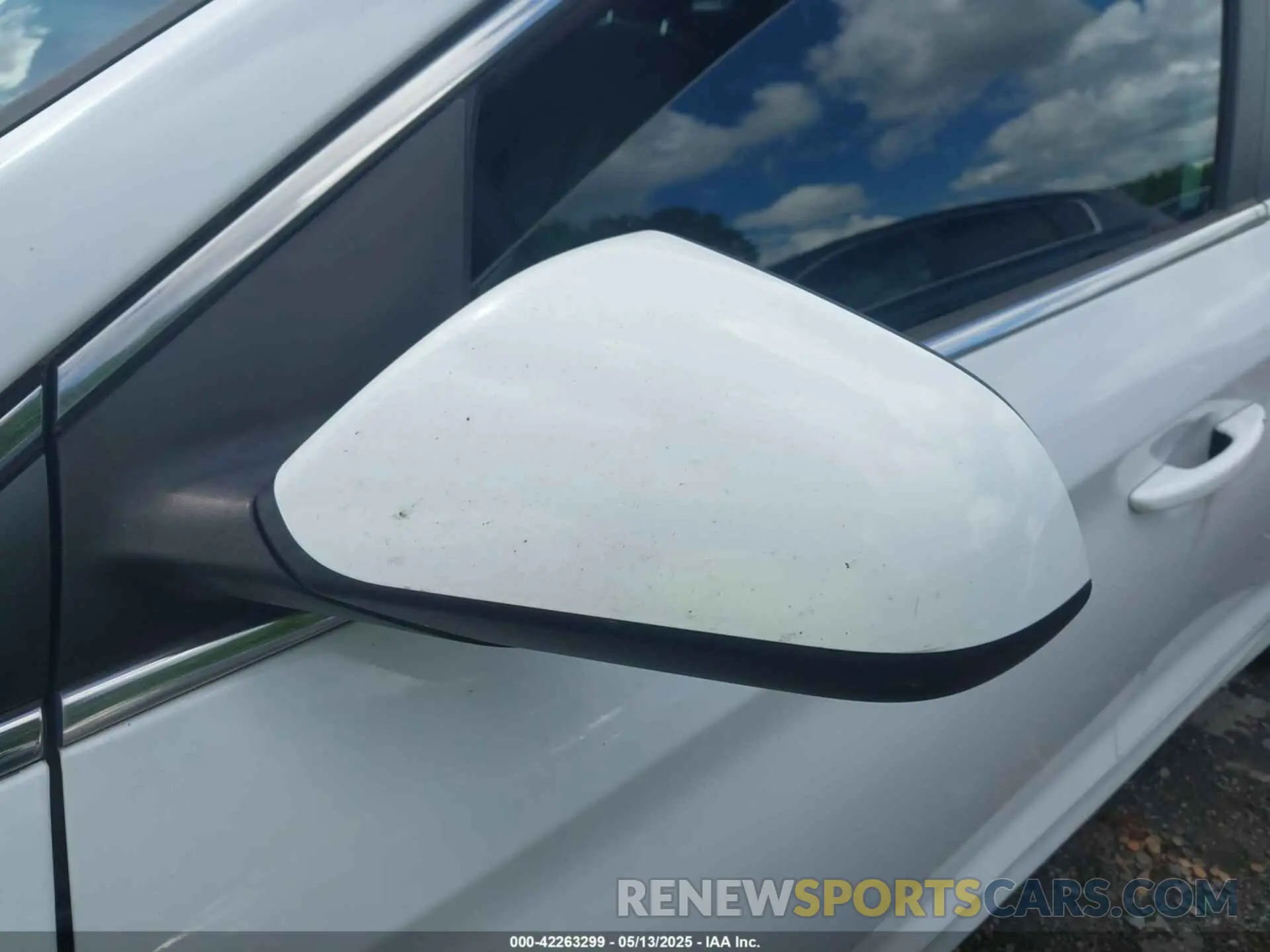 9 Photograph of a damaged car 5NPE24AF3KH803241 HYUNDAI SONATA 2019