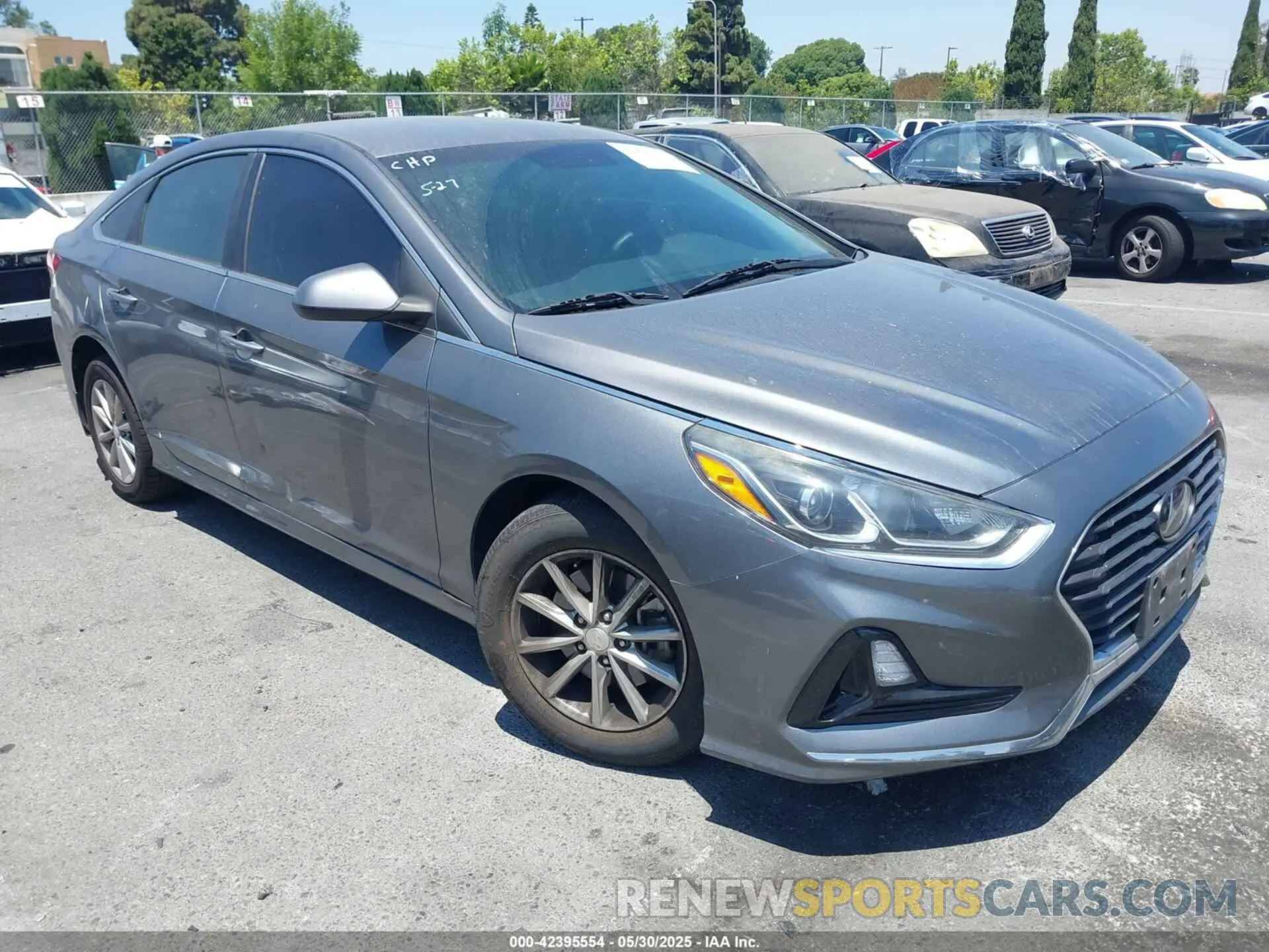 1 Photograph of a damaged car 5NPE24AF3KH805359 HYUNDAI SONATA 2019