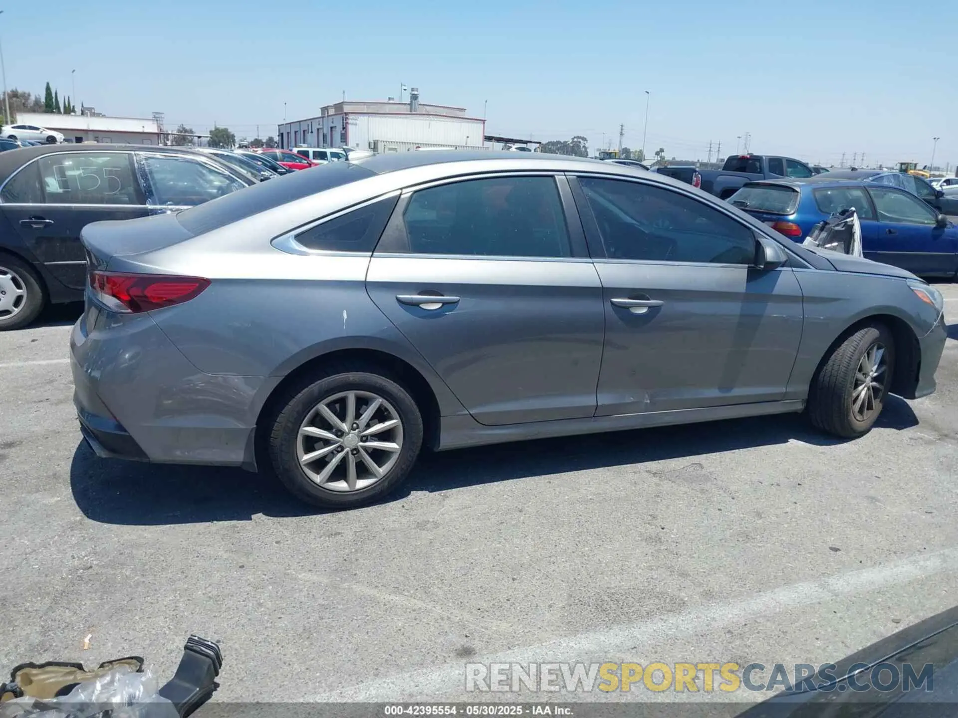 12 Photograph of a damaged car 5NPE24AF3KH805359 HYUNDAI SONATA 2019
