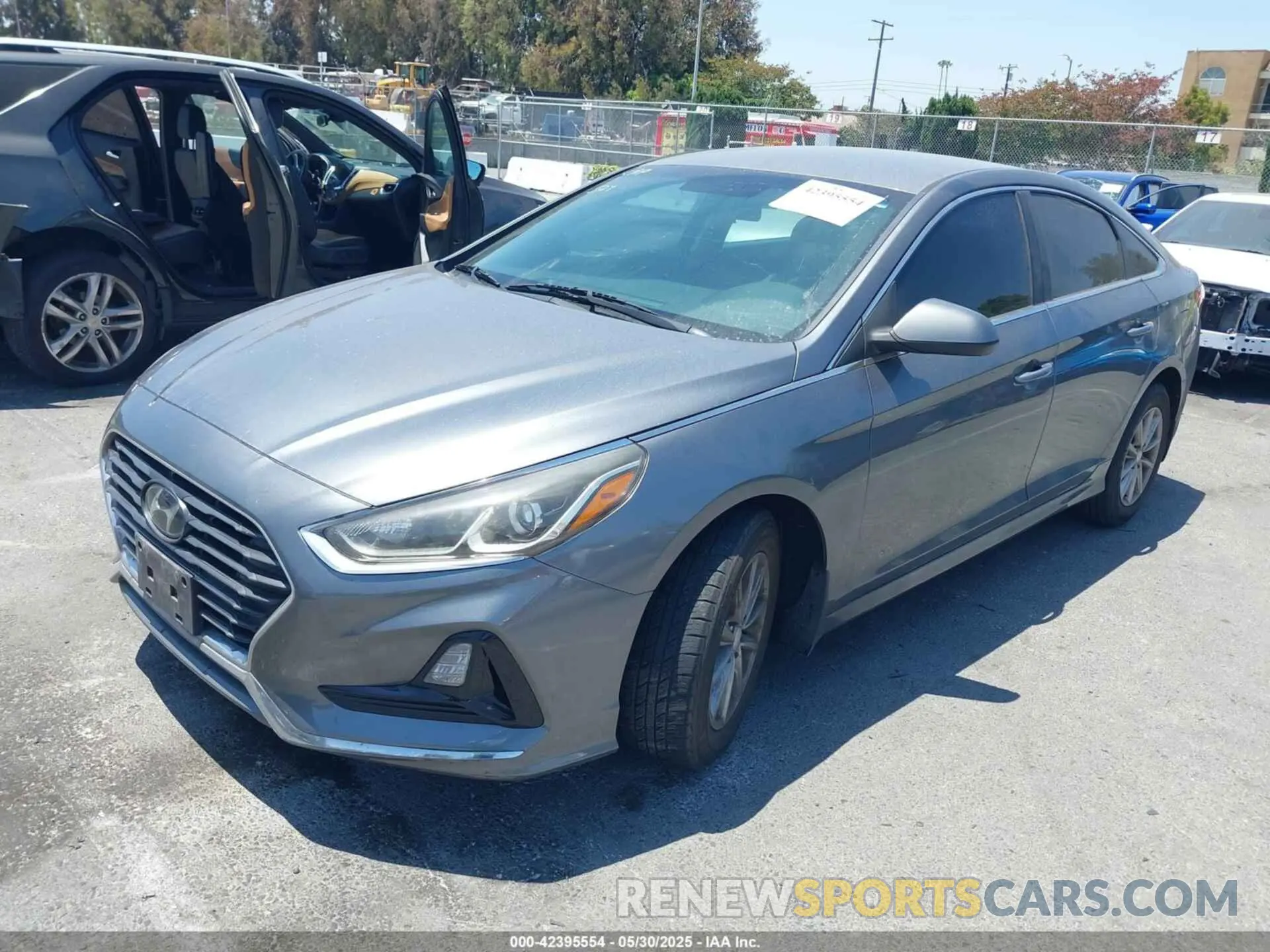 2 Photograph of a damaged car 5NPE24AF3KH805359 HYUNDAI SONATA 2019