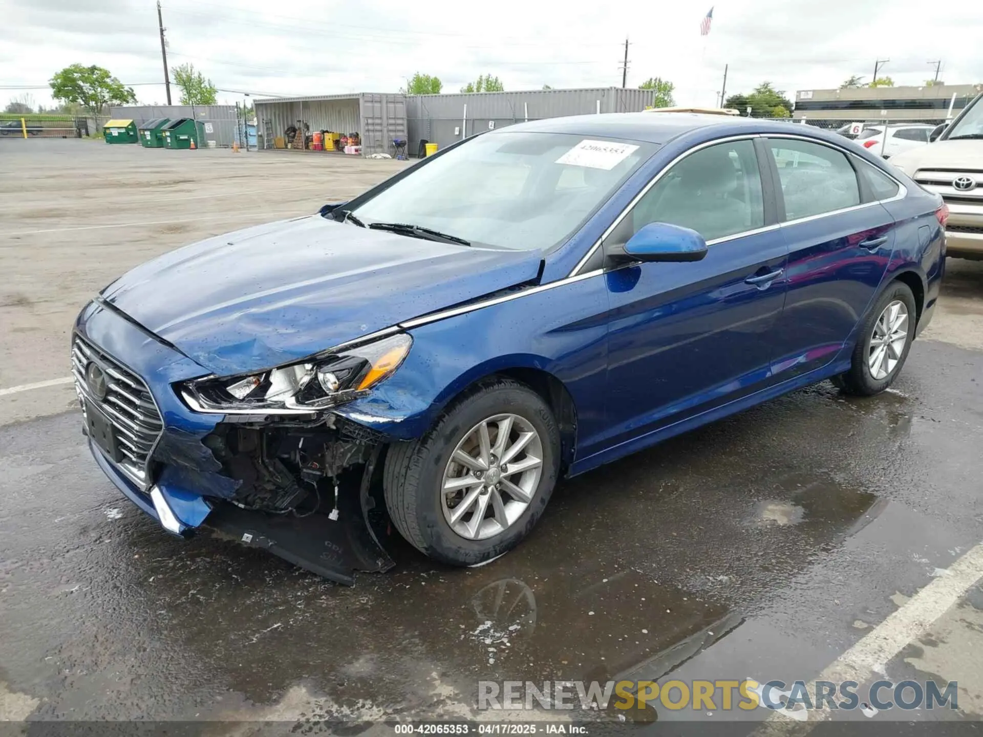 2 Photograph of a damaged car 5NPE24AF3KH810724 HYUNDAI SONATA 2019
