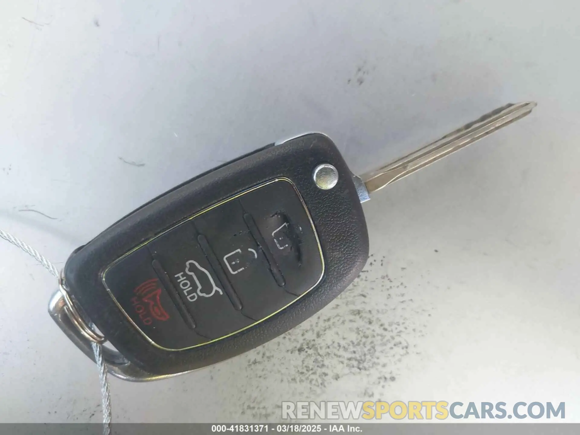 11 Photograph of a damaged car 5NPE24AF3KH810903 HYUNDAI SONATA 2019