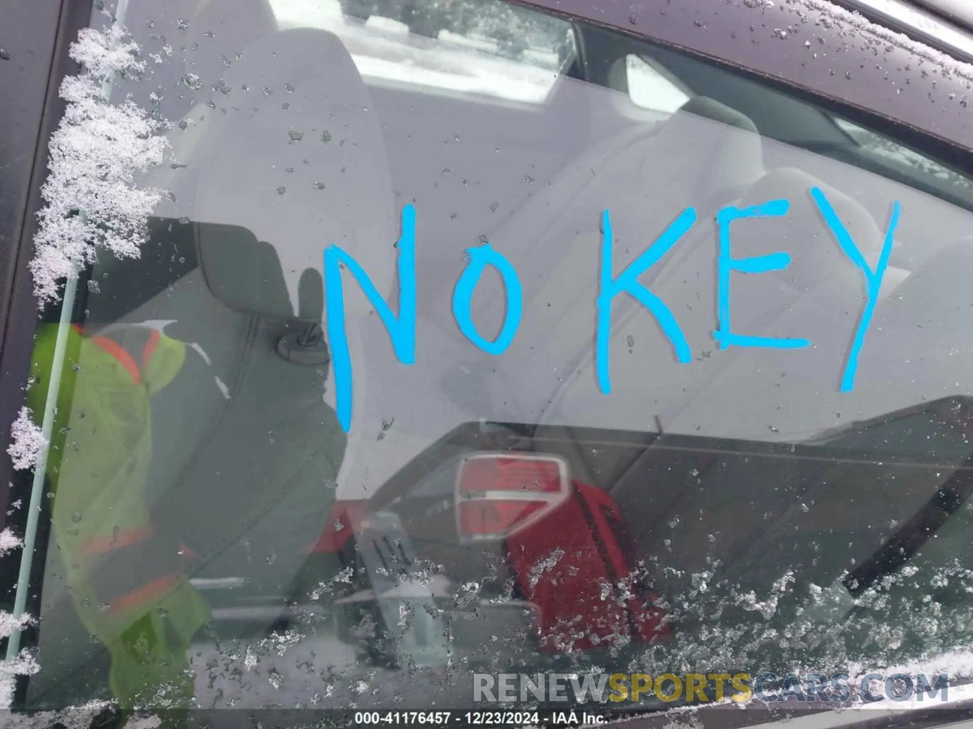 11 Photograph of a damaged car 5NPE24AF3KH813042 HYUNDAI SONATA 2019
