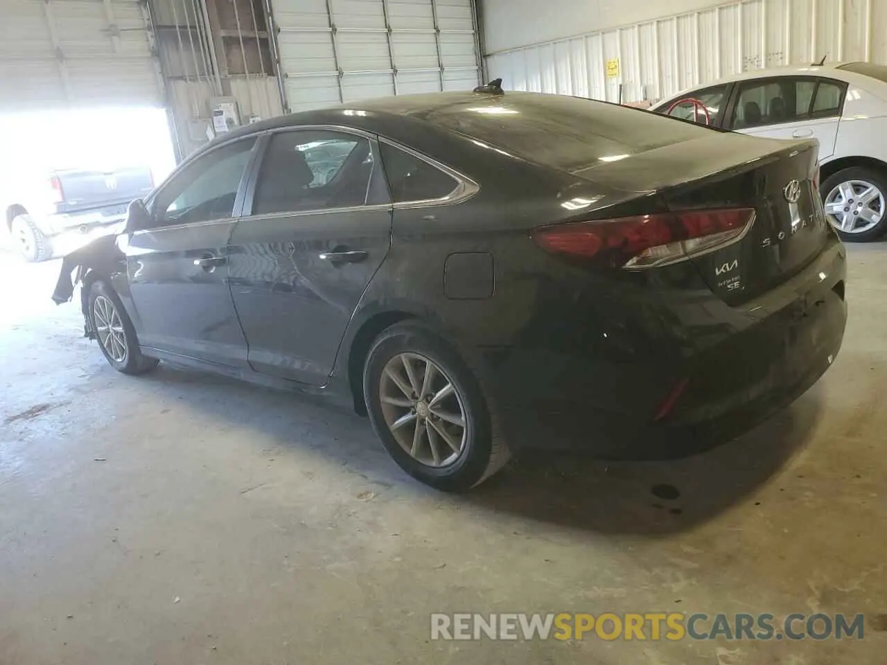 2 Photograph of a damaged car 5NPE24AF4KH736388 HYUNDAI SONATA 2019