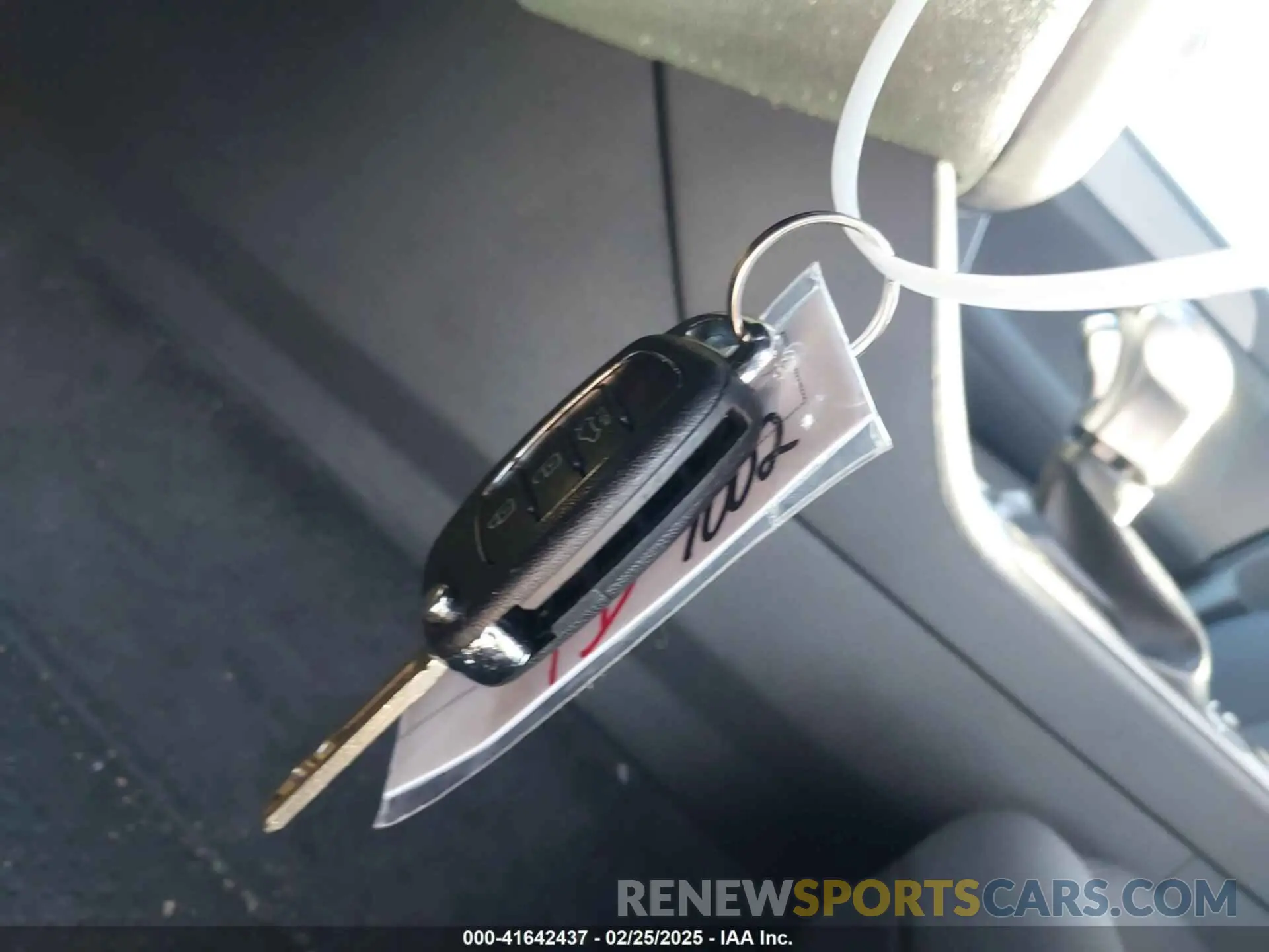 11 Photograph of a damaged car 5NPE24AF4KH741932 HYUNDAI SONATA 2019
