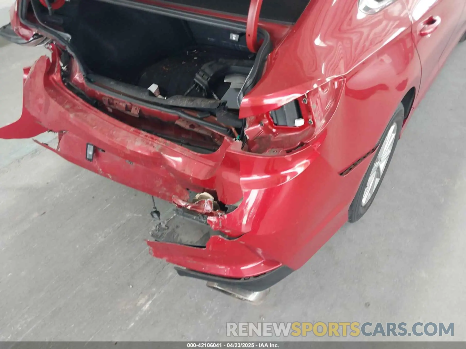 6 Photograph of a damaged car 5NPE24AF4KH745205 HYUNDAI SONATA 2019