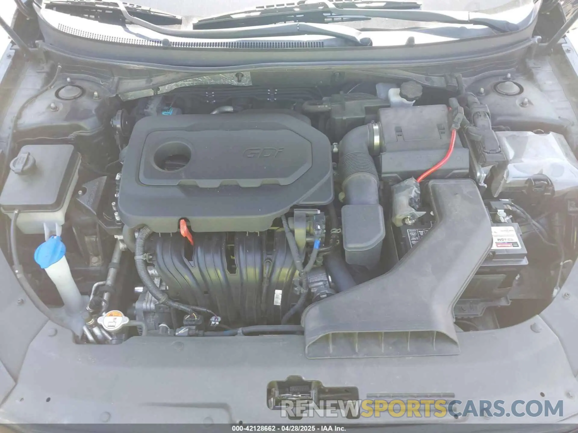 10 Photograph of a damaged car 5NPE24AF4KH754311 HYUNDAI SONATA 2019