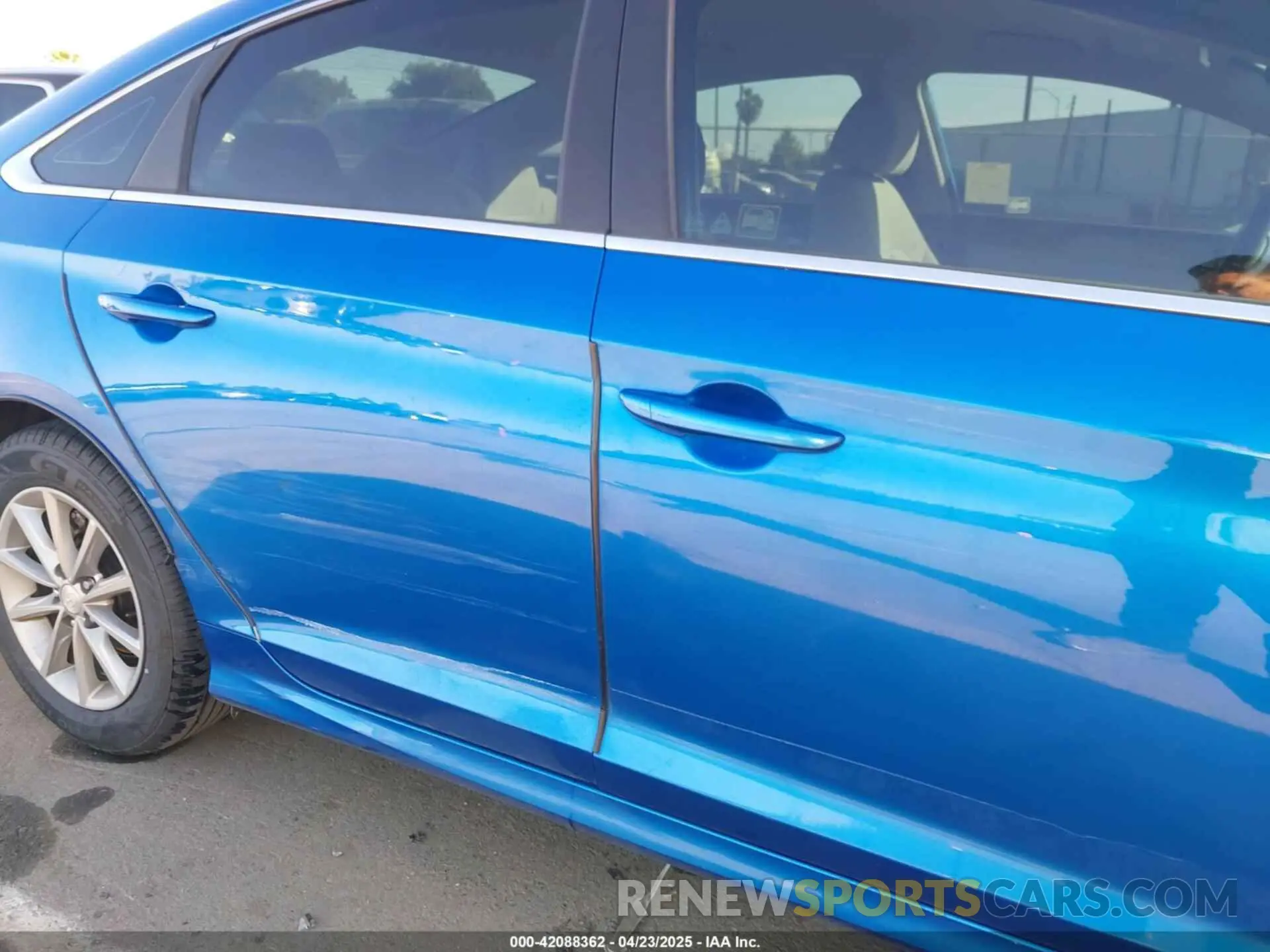 18 Photograph of a damaged car 5NPE24AF4KH760853 HYUNDAI SONATA 2019