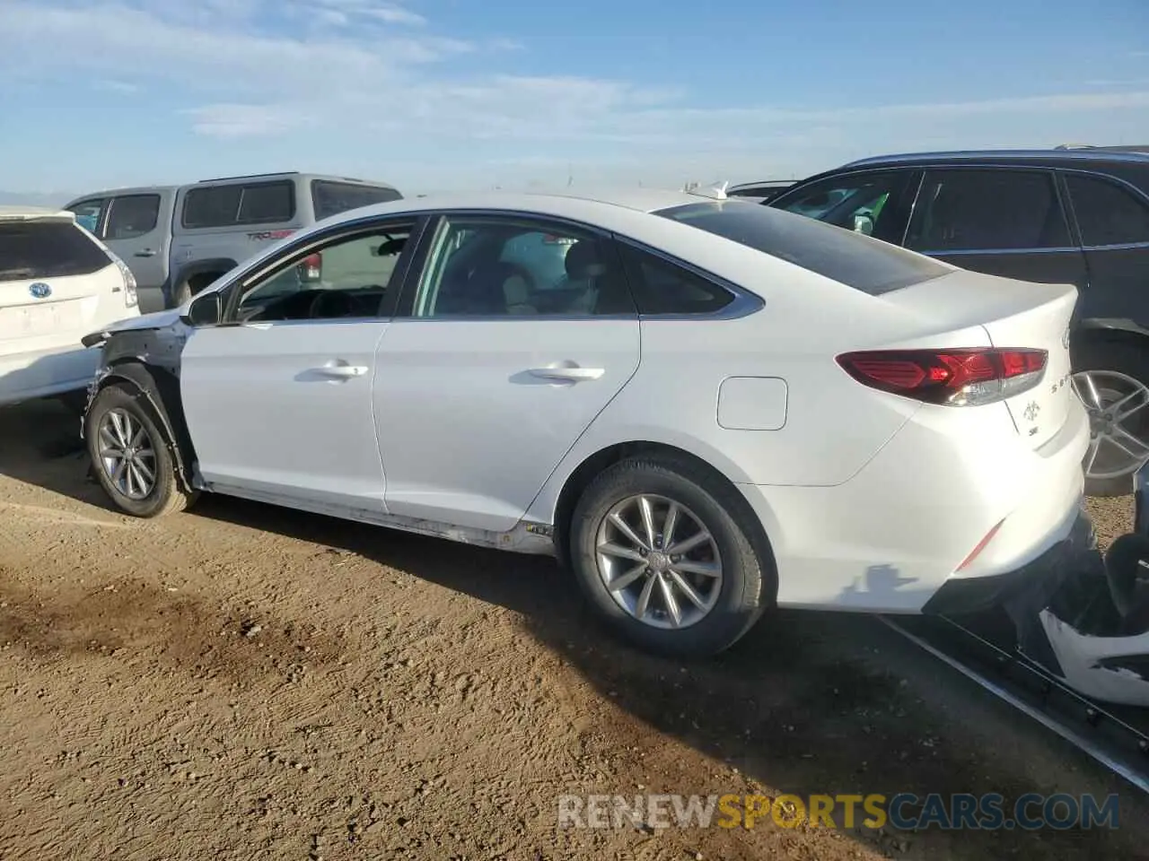 2 Photograph of a damaged car 5NPE24AF4KH766006 HYUNDAI SONATA 2019