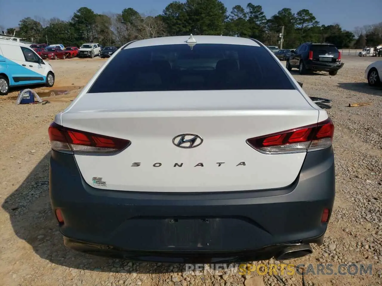 6 Photograph of a damaged car 5NPE24AF4KH771674 HYUNDAI SONATA 2019