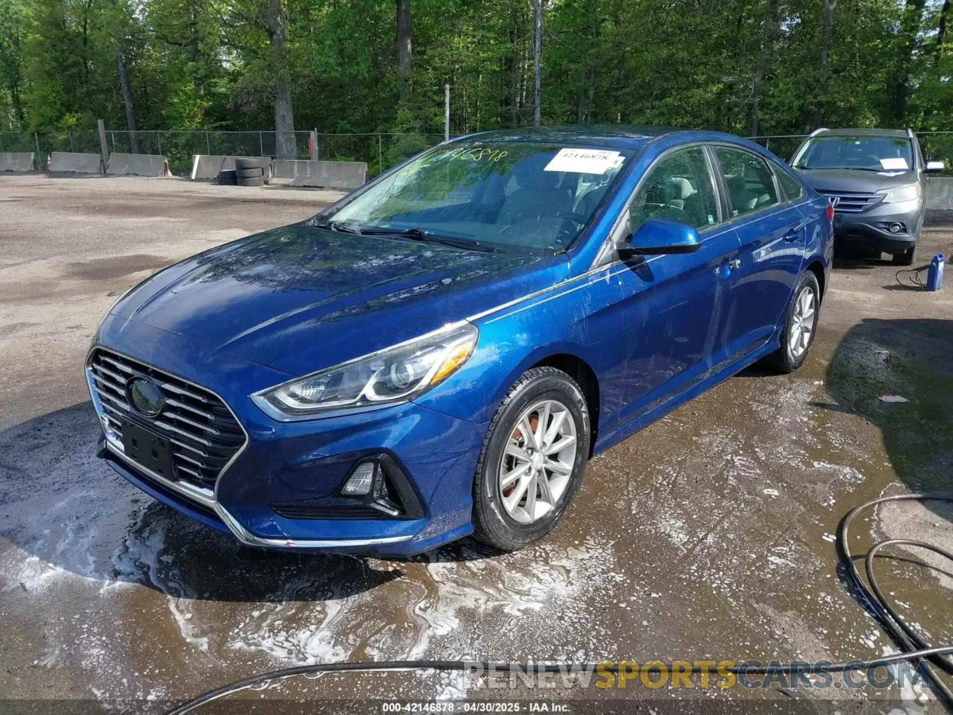 2 Photograph of a damaged car 5NPE24AF4KH780973 HYUNDAI SONATA 2019