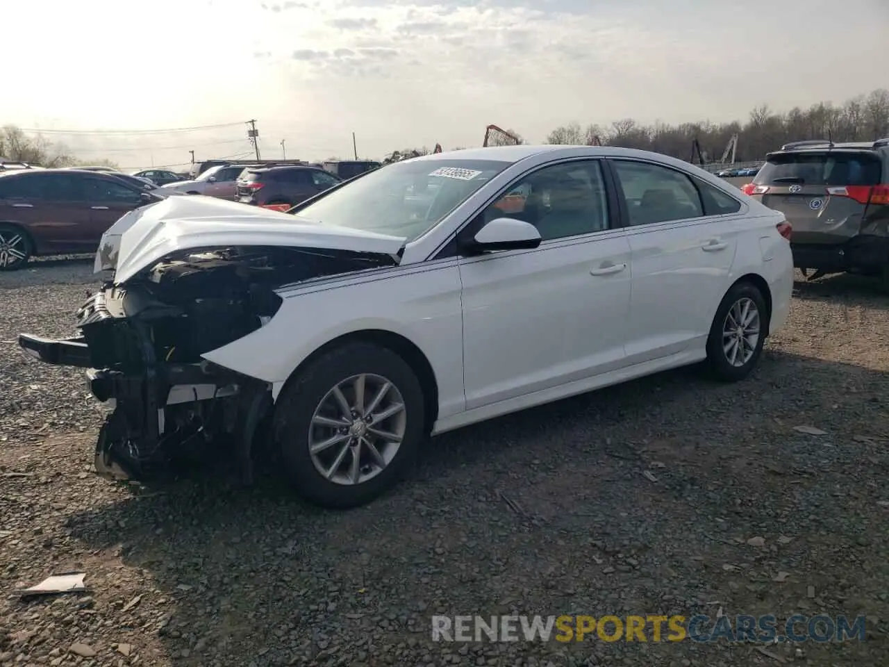 1 Photograph of a damaged car 5NPE24AF4KH783663 HYUNDAI SONATA 2019