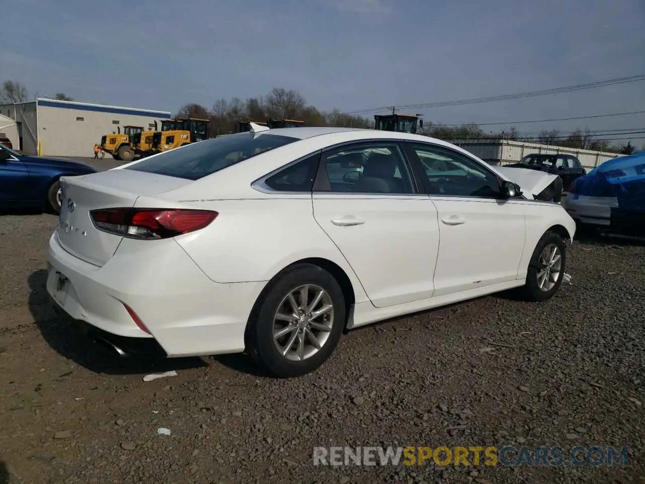3 Photograph of a damaged car 5NPE24AF4KH783663 HYUNDAI SONATA 2019