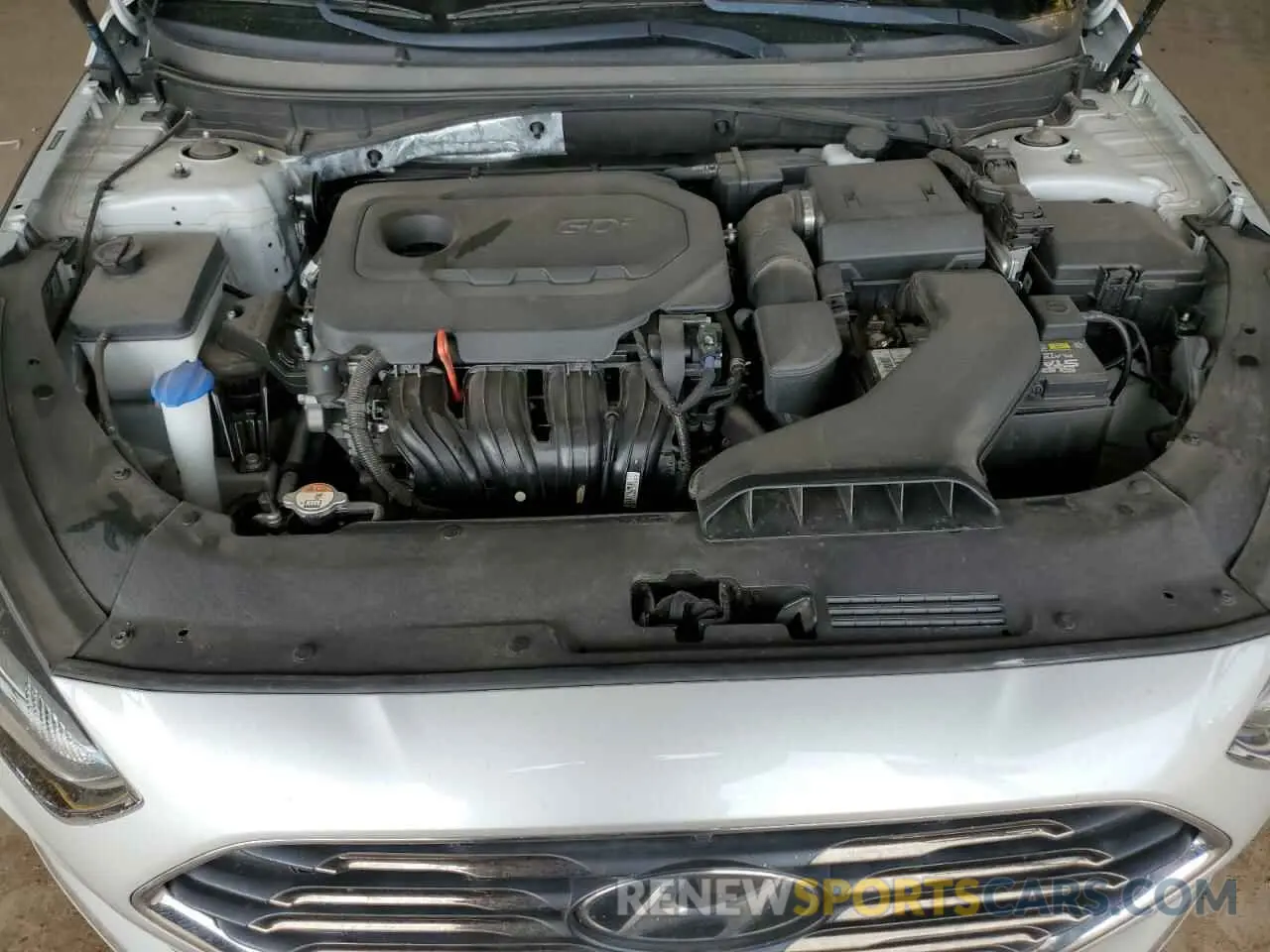 11 Photograph of a damaged car 5NPE24AF4KH807069 HYUNDAI SONATA 2019