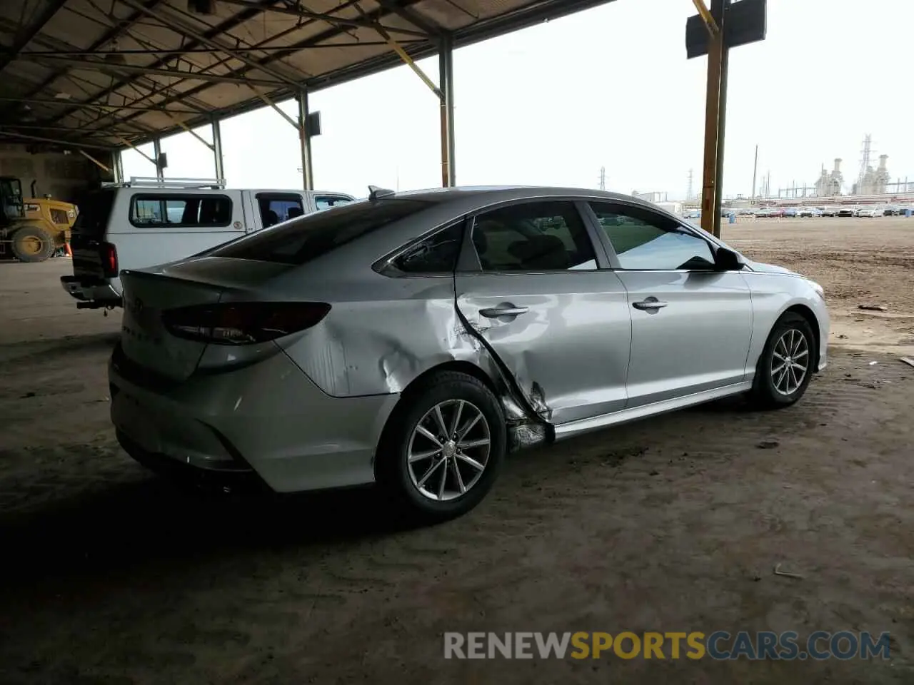 3 Photograph of a damaged car 5NPE24AF4KH807069 HYUNDAI SONATA 2019