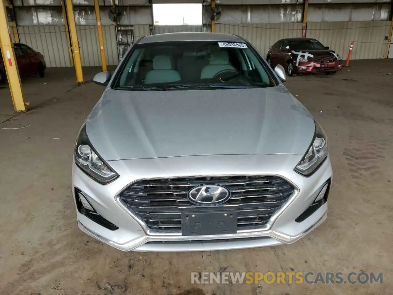 5 Photograph of a damaged car 5NPE24AF4KH807069 HYUNDAI SONATA 2019