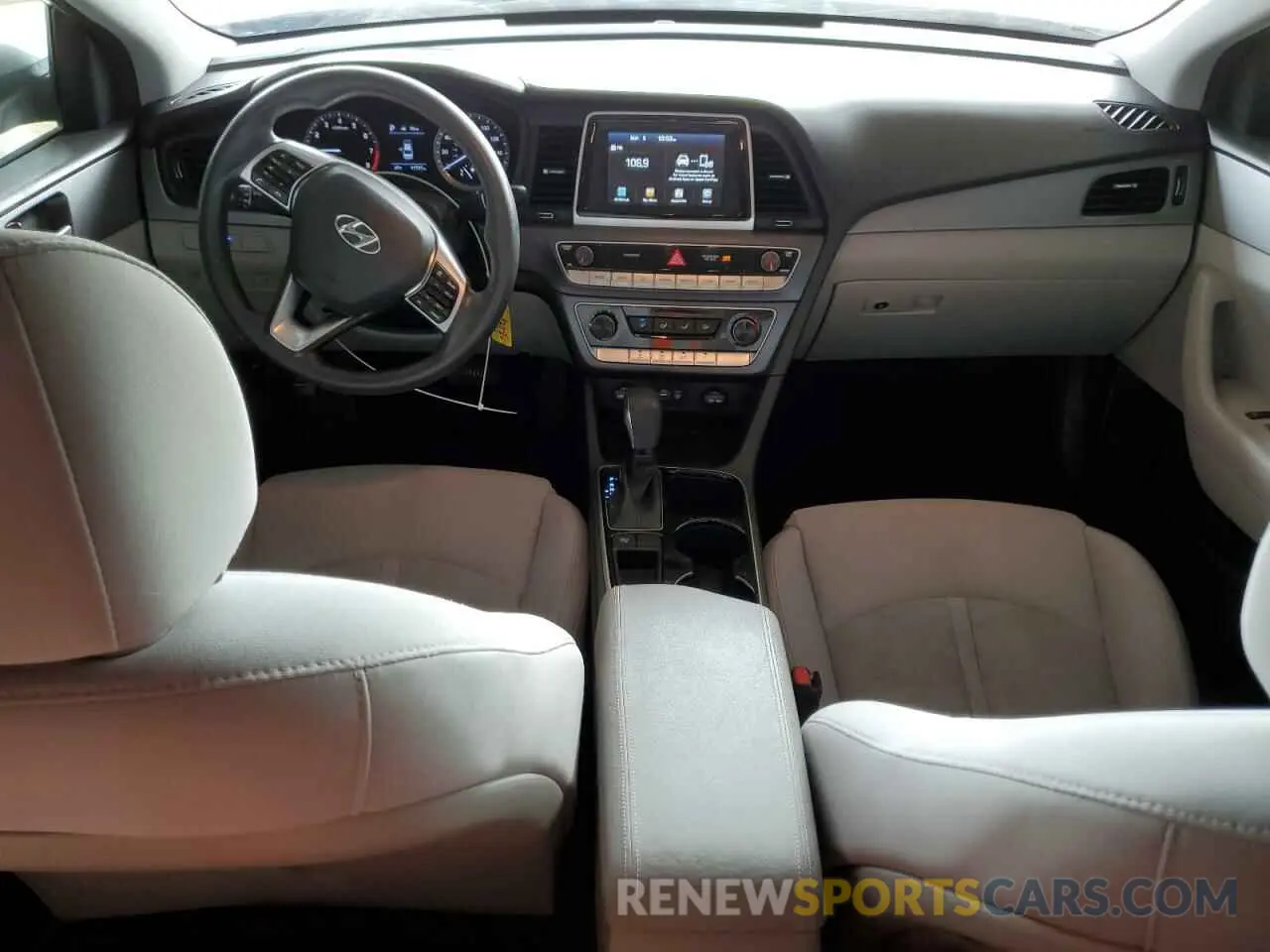 8 Photograph of a damaged car 5NPE24AF4KH807069 HYUNDAI SONATA 2019