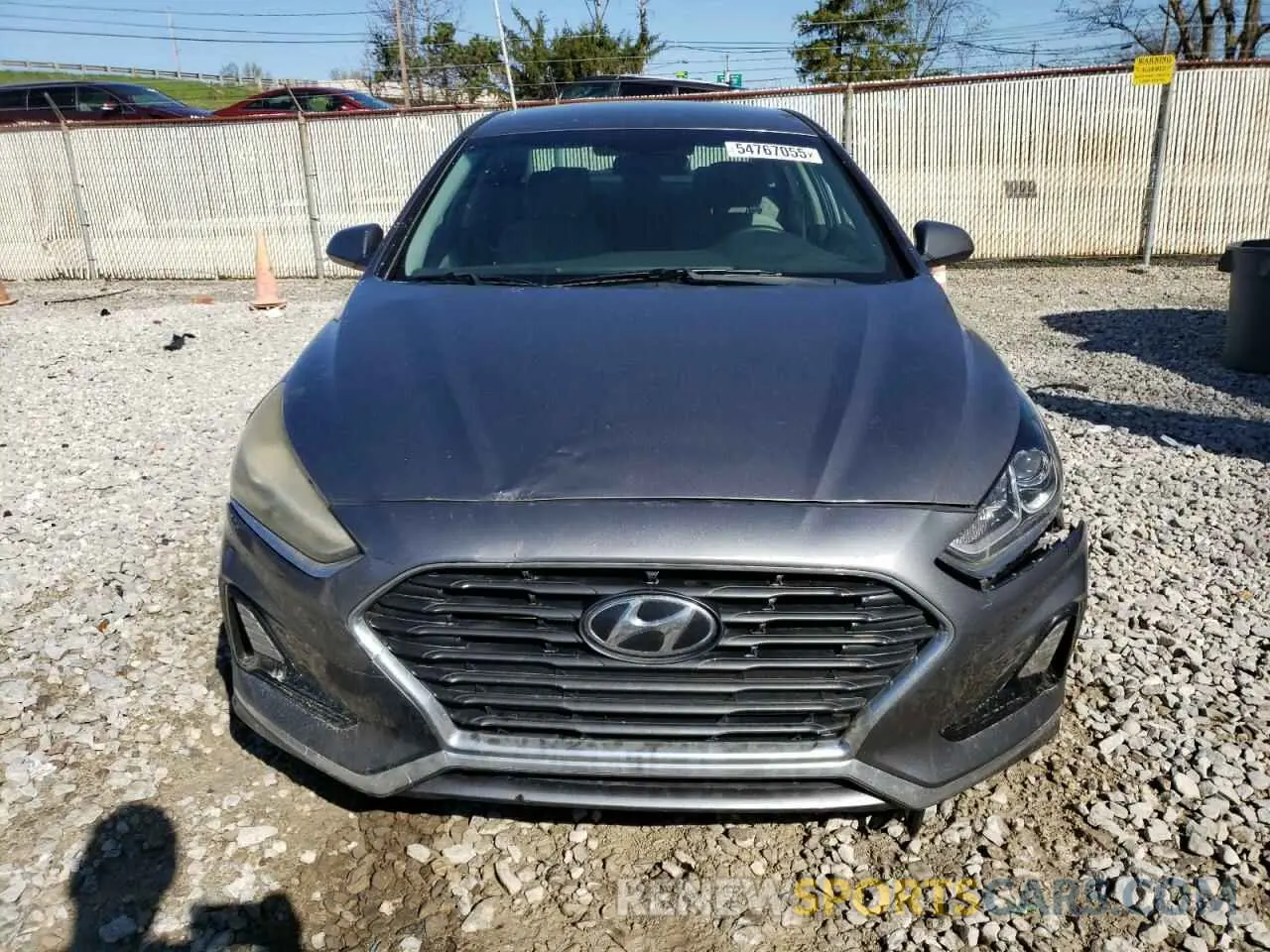 5 Photograph of a damaged car 5NPE24AF4KH808609 HYUNDAI SONATA 2019