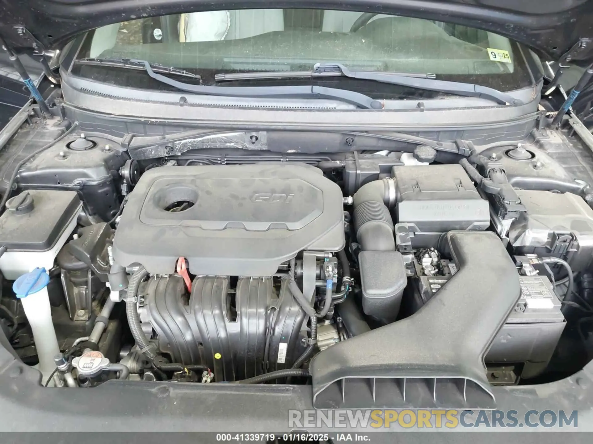 10 Photograph of a damaged car 5NPE24AF4KH818380 HYUNDAI SONATA 2019