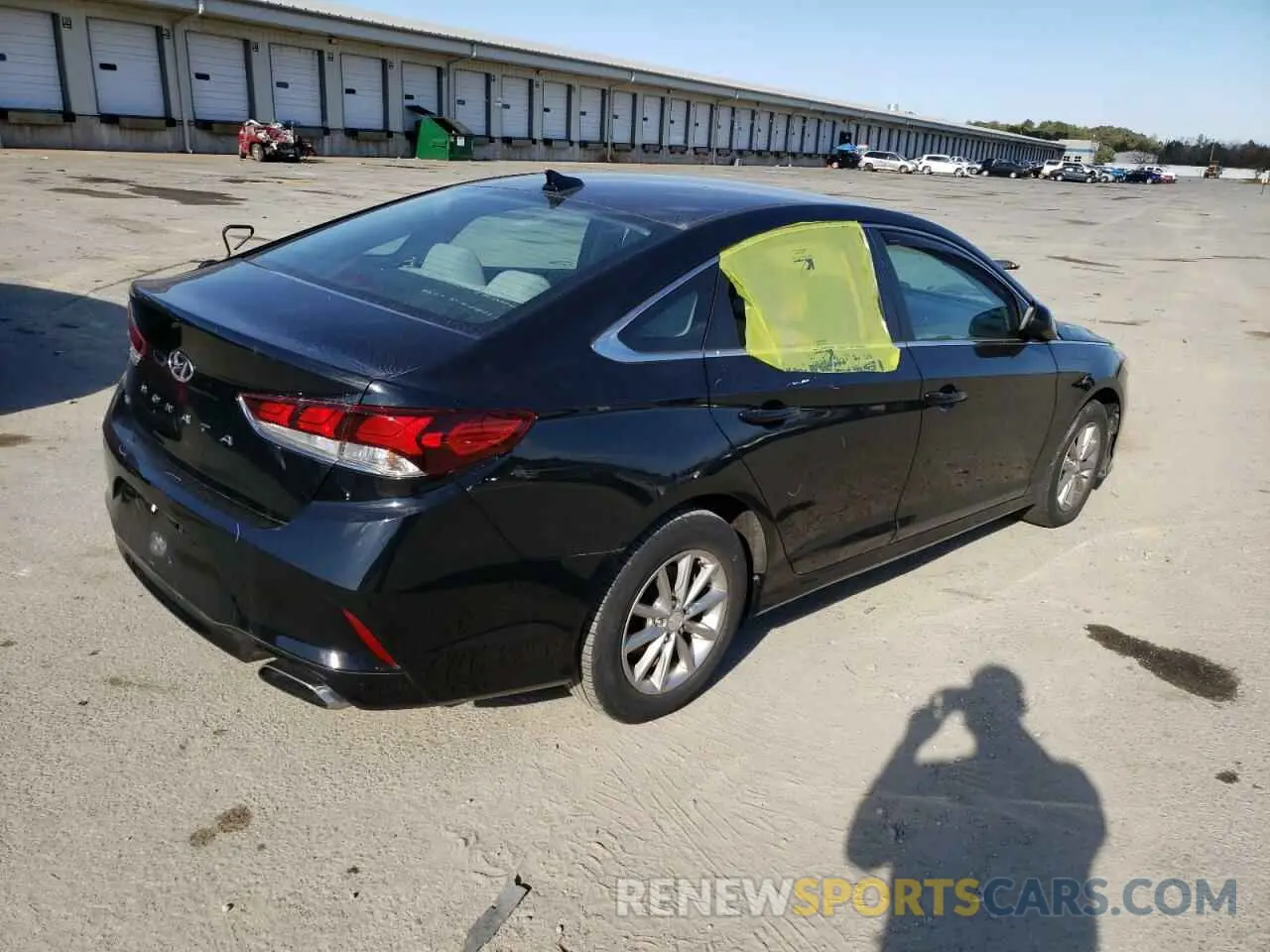 3 Photograph of a damaged car 5NPE24AF4KH819500 HYUNDAI SONATA 2019