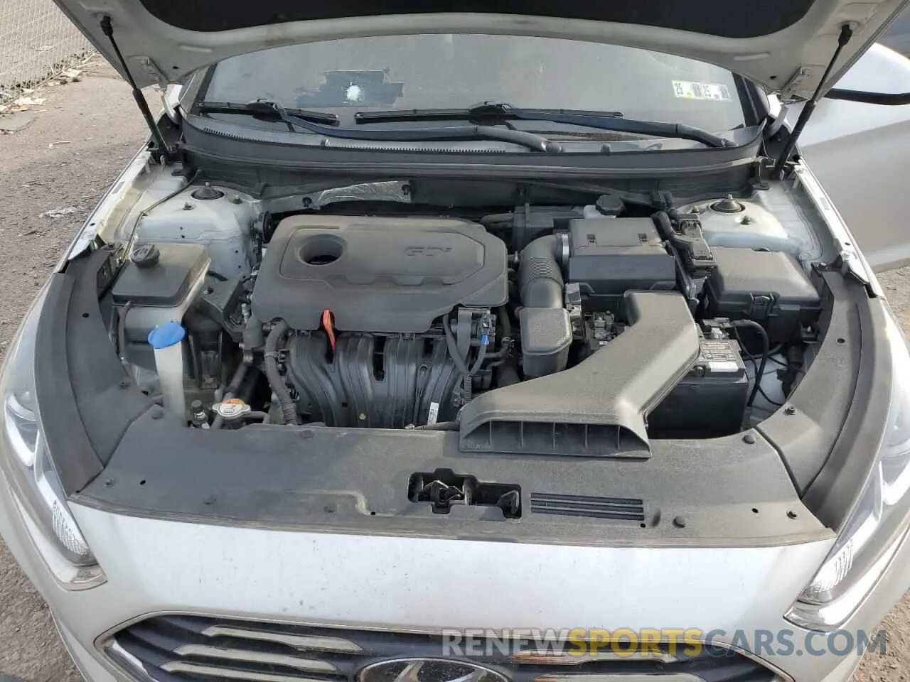 11 Photograph of a damaged car 5NPE24AF4KH819853 HYUNDAI SONATA 2019
