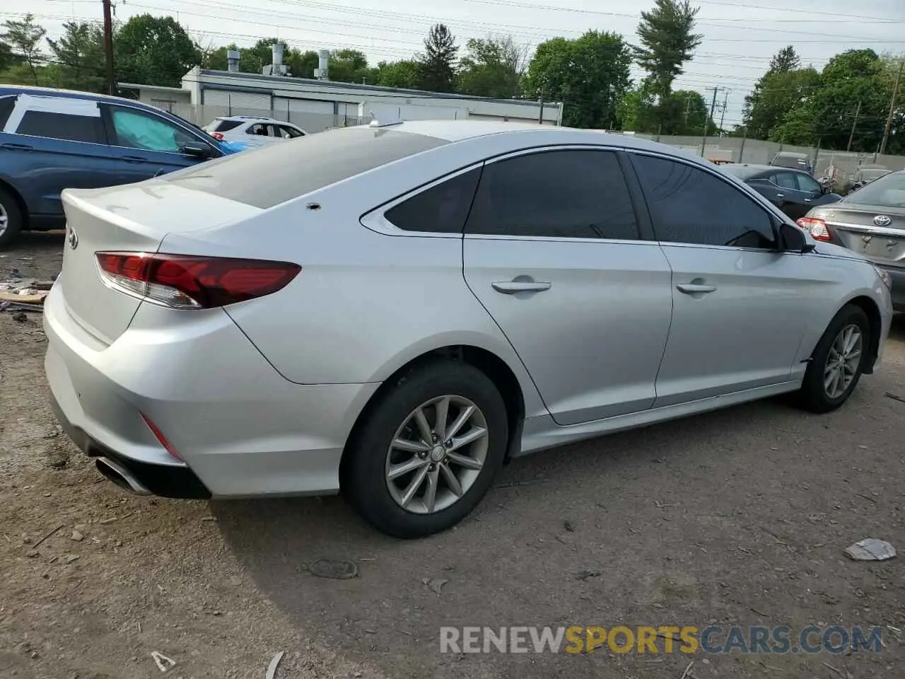 3 Photograph of a damaged car 5NPE24AF4KH819853 HYUNDAI SONATA 2019