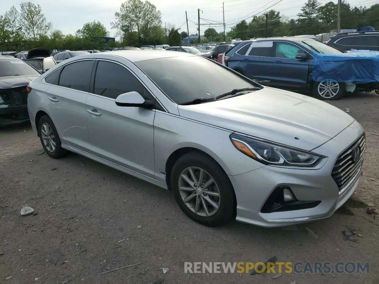 4 Photograph of a damaged car 5NPE24AF4KH819853 HYUNDAI SONATA 2019