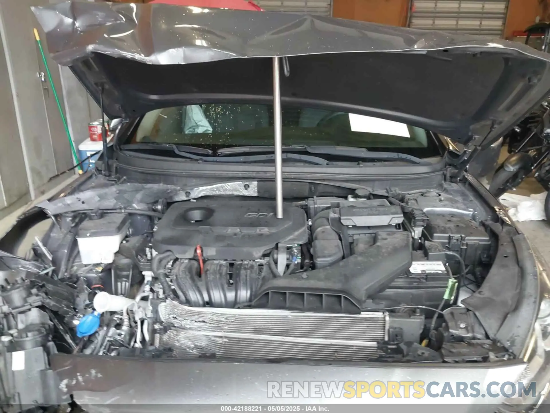 10 Photograph of a damaged car 5NPE24AF5KH742426 HYUNDAI SONATA 2019