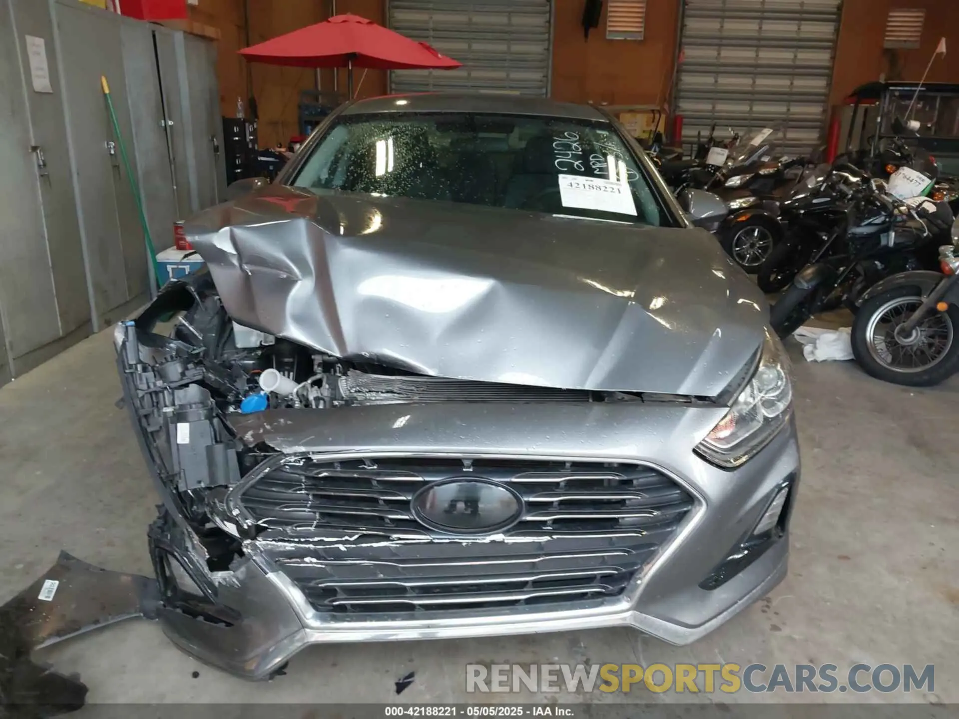 13 Photograph of a damaged car 5NPE24AF5KH742426 HYUNDAI SONATA 2019