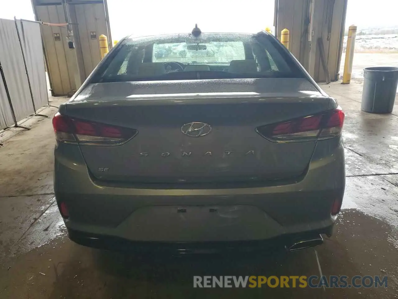 6 Photograph of a damaged car 5NPE24AF5KH742989 HYUNDAI SONATA 2019